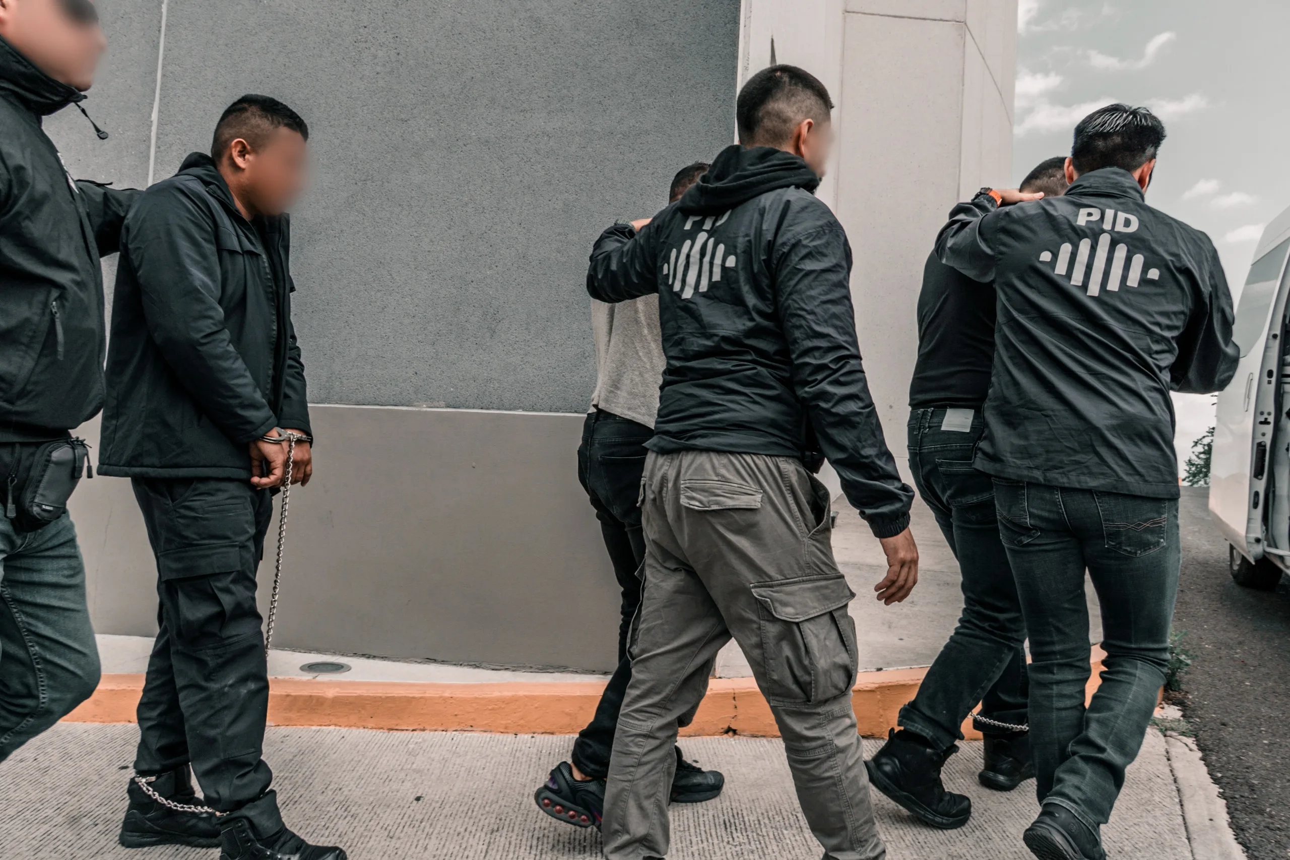 Procesan a los 7 individuos que intentaron secuestrar una mujer en Colón y que fueron interceptados y detenidos en SJR.