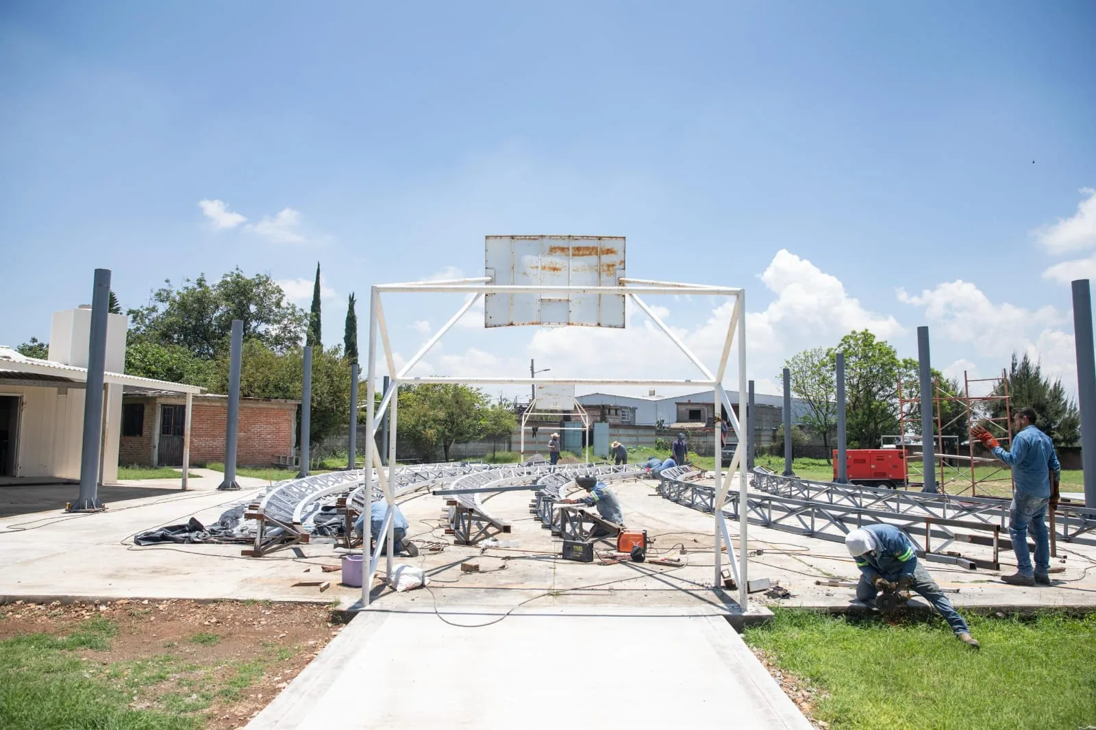 Entregan y supervisan obras en cinco escuelas de SJR; inversión de más de 10 MDP.