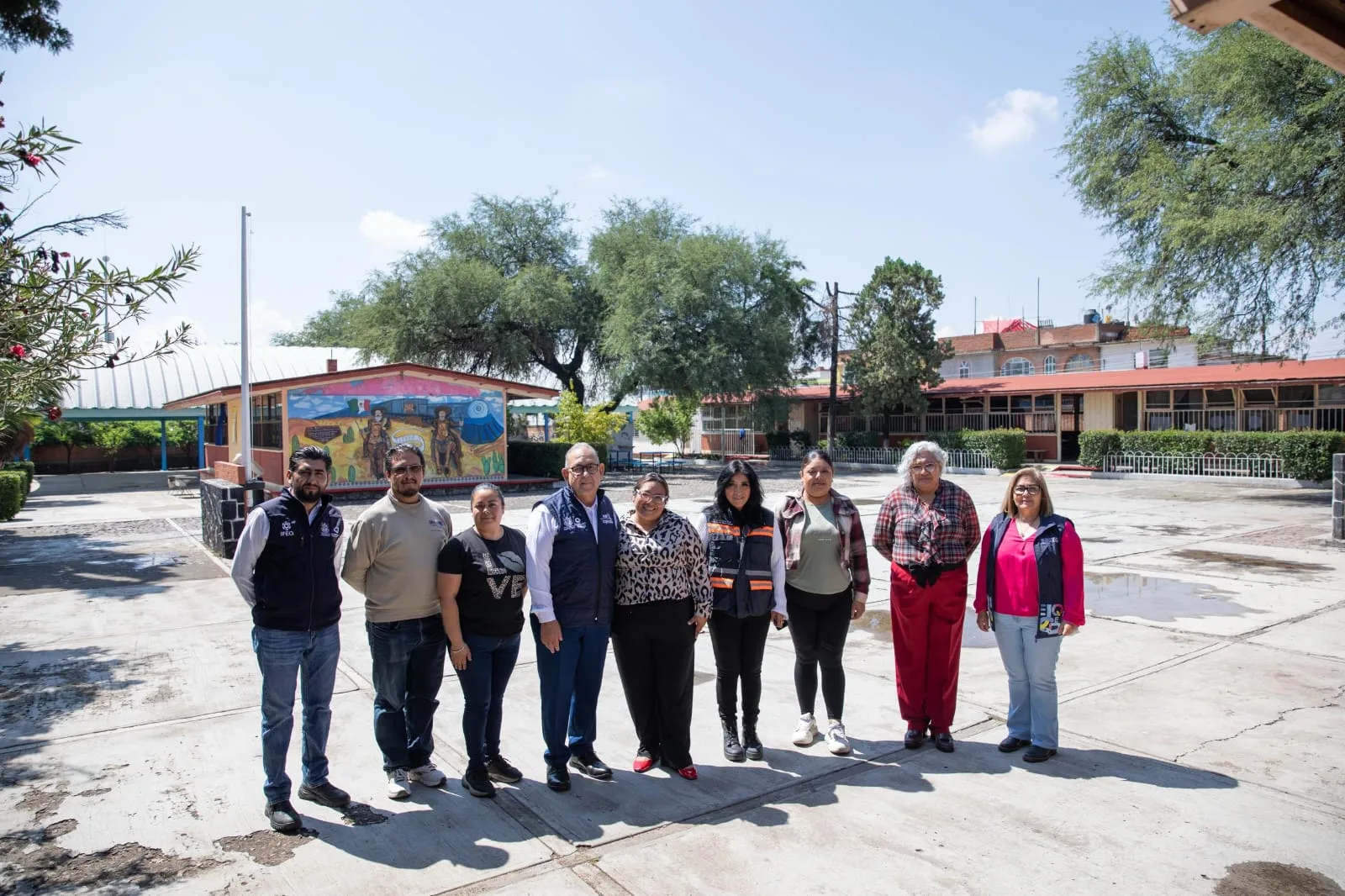 Entregan y supervisan obras en cinco escuelas de SJR; inversión de más de 10 MDP.