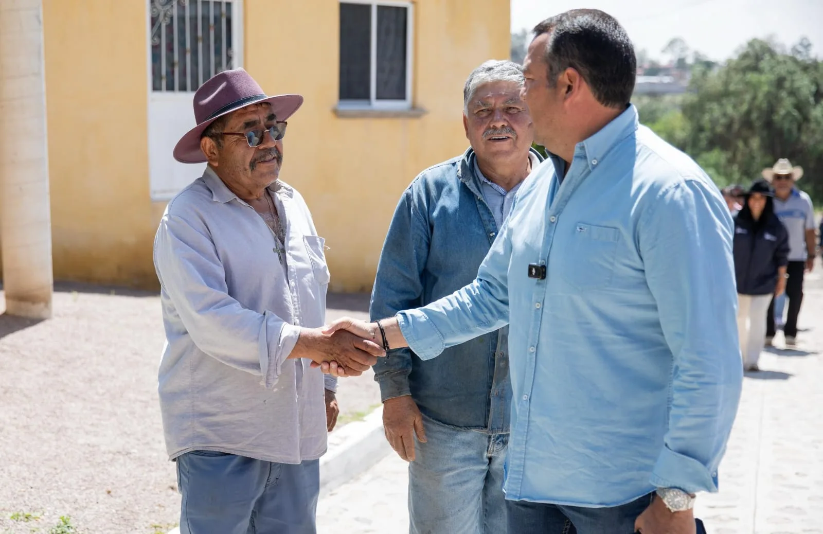 Arrancó segunda etapa para la rehabilitación de calle en Santa Bárbara La Cueva; más de 5 MDP de inversión.