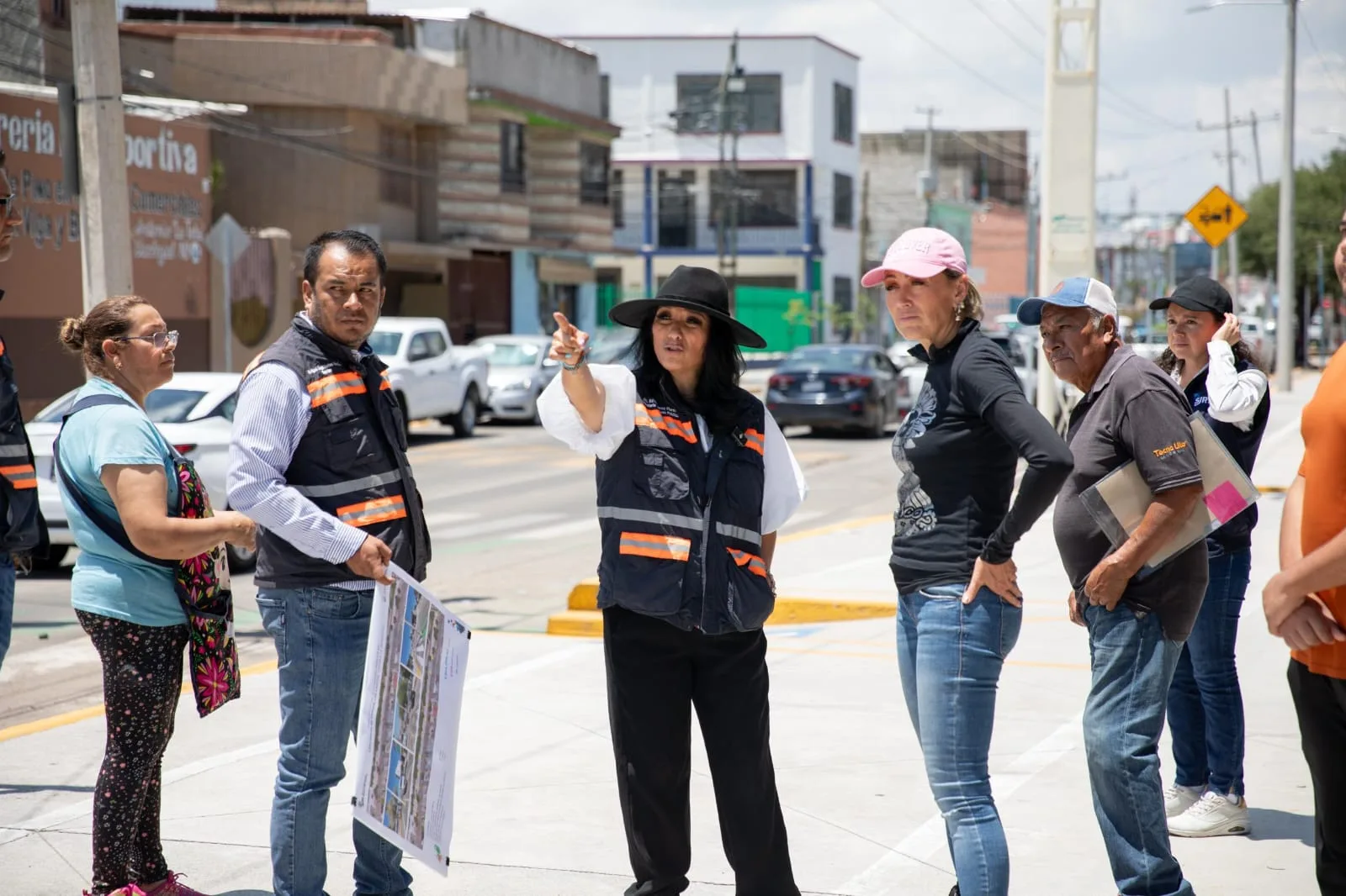Supervisan obras en la calle Antonio “La Tota” Carbajal; inversión de 850 mil pesos.