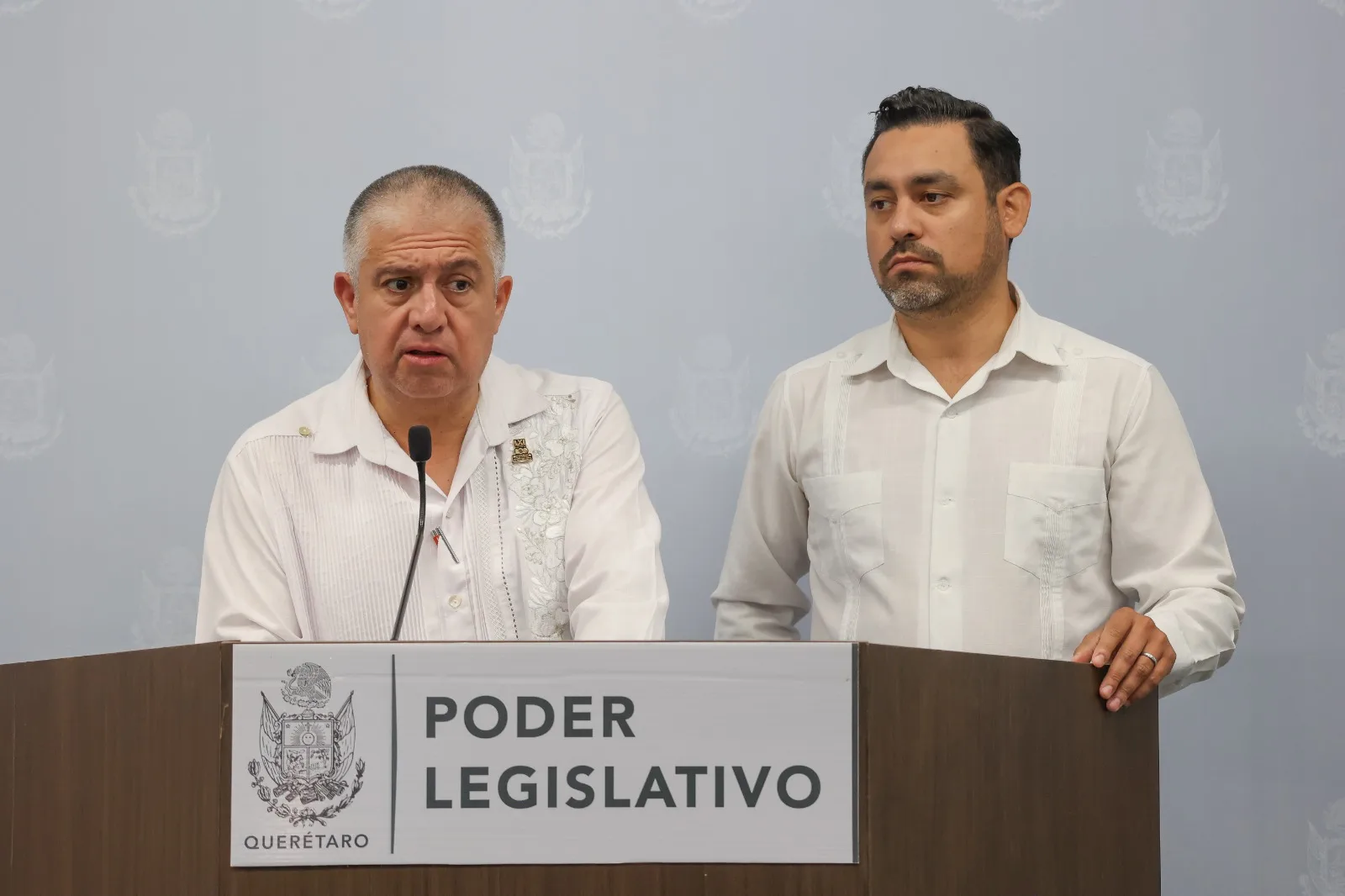 "Dejen de acosar a los directivos escolares"; exigen Legisladores de MORENA a autoridades educativas; en Querétaro