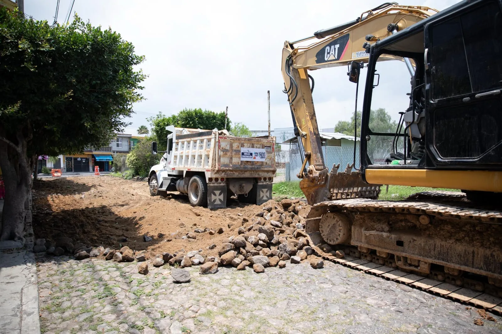 Gobierno Municipal arranca obras para rehabilitar calles en Centro Histórico y Vegas del Río con 4.2 mdp de inversión*