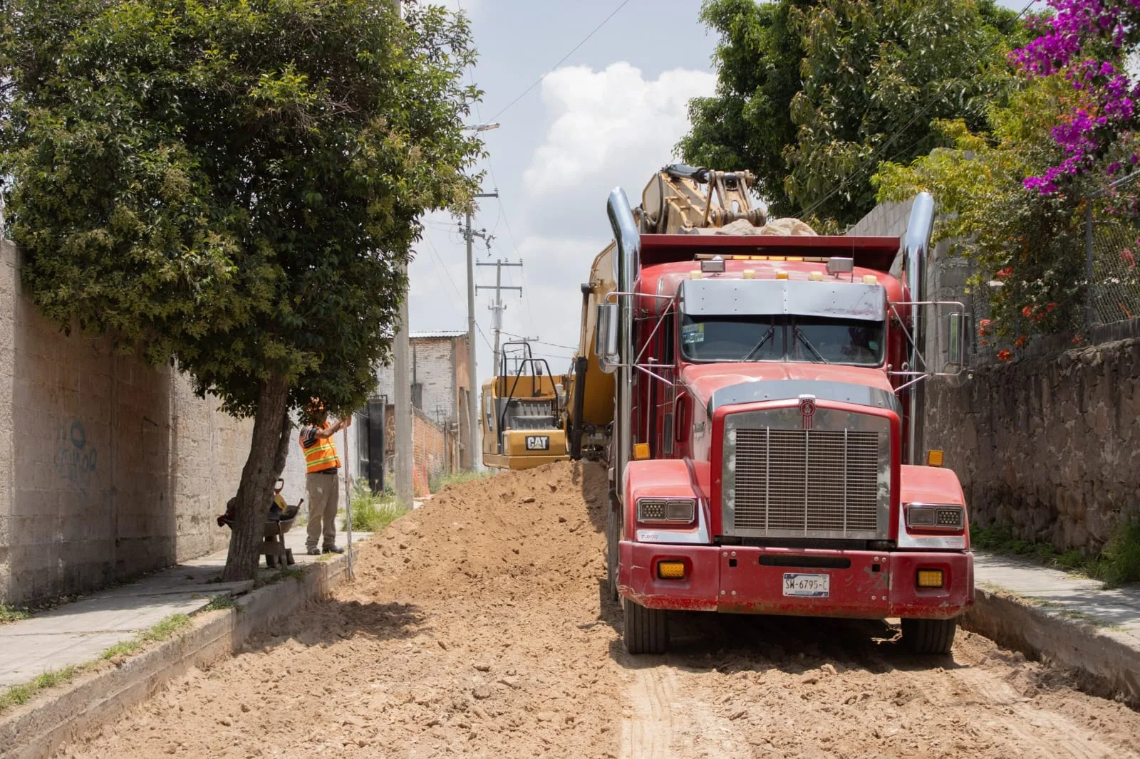 Gobierno Municipal de San Juan del Río rehabilita calle en Santa Cruz Nieto con cerca de 4.4 mdp de inversión.