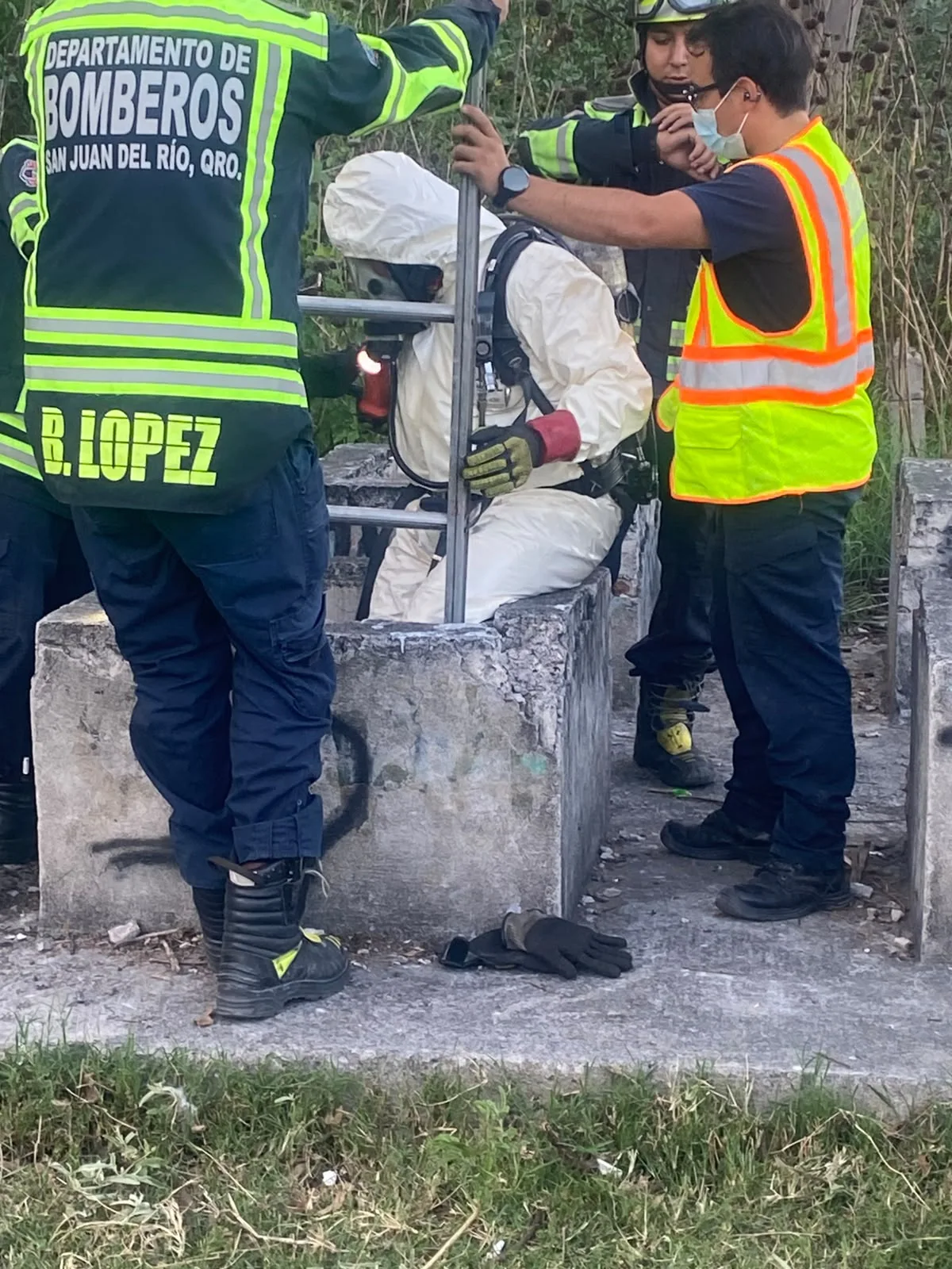 Eran restos caninos, no humanos; los encontrados al interior de una en Cisterna en la comunidad de San Pedro Ahuacatlán.