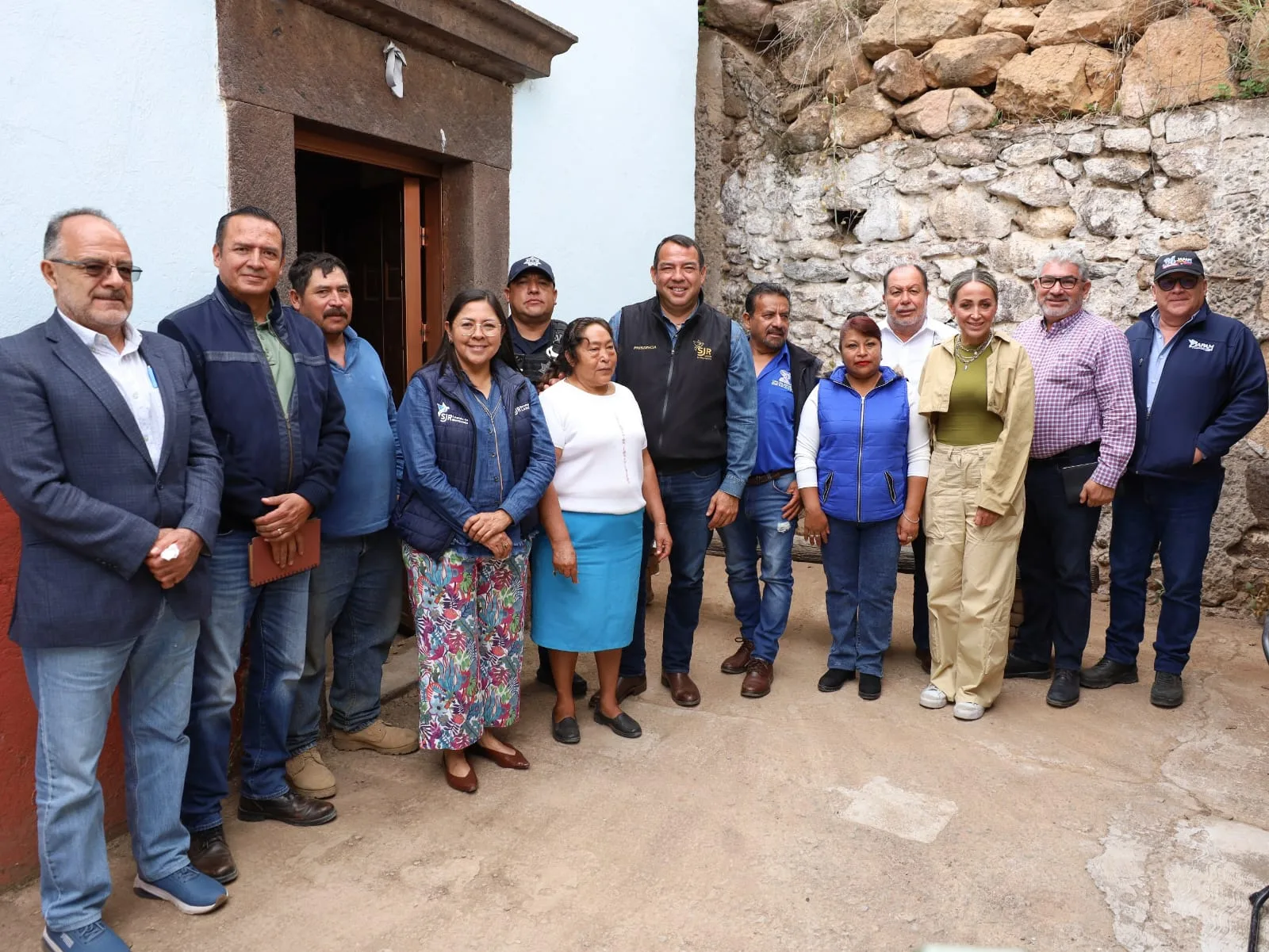 Gobierno Municipal de SJR lleva jornada de trabajo y atención ciudadana a Lomo de Toro.