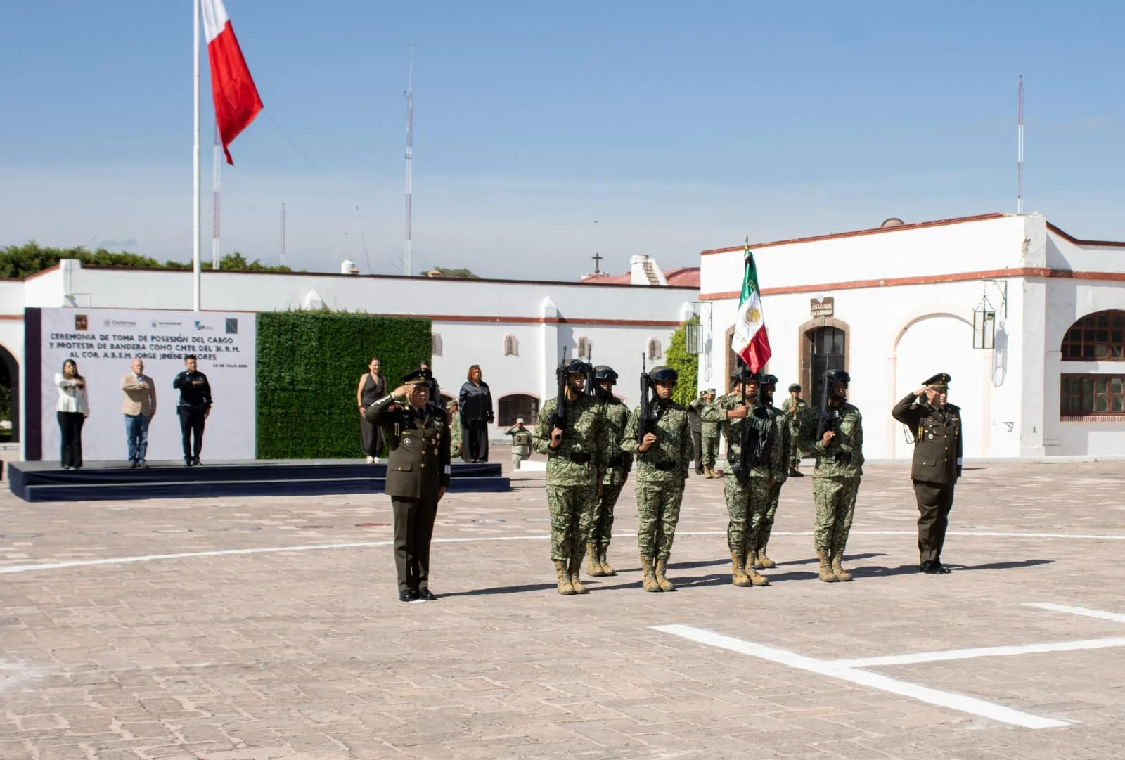 Rinde protesta Jorge Jiménez Flores como Comandante del 7/o. Regimiento Mecanizado La Llave, en SJR.