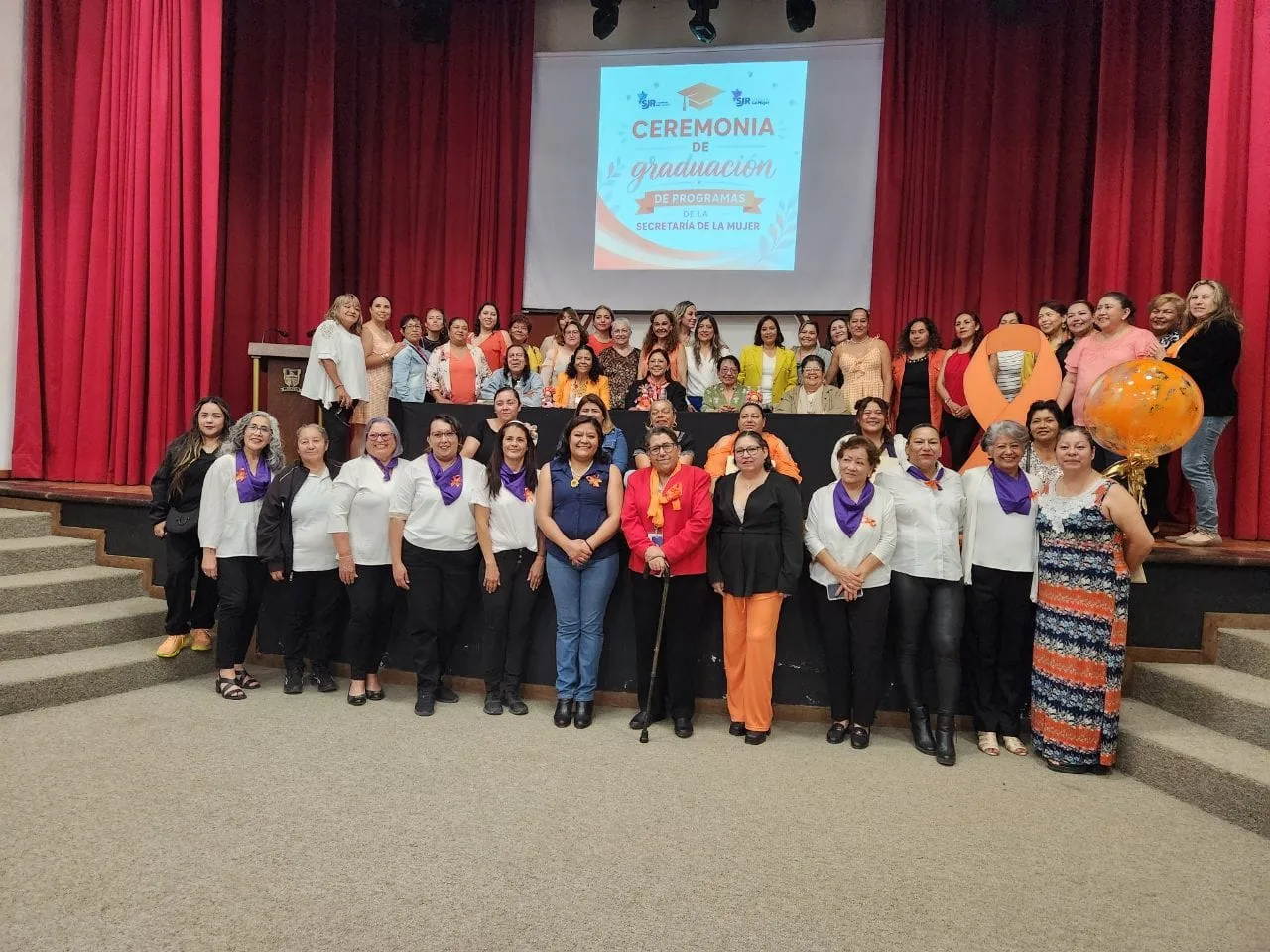 Secretaría de la Mujer entrega cerca de 80 constancias a participantes de programas del primer semestre de 2026.