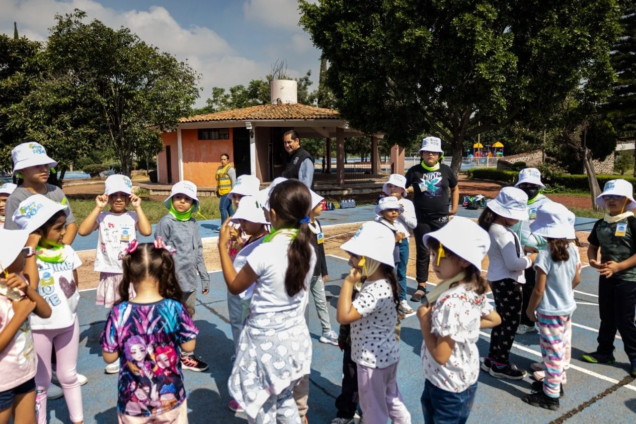 Inauguró Toño Pérez el 4.º Curso de Verano "Aguas con el Agua"; participaron 100 infantes.