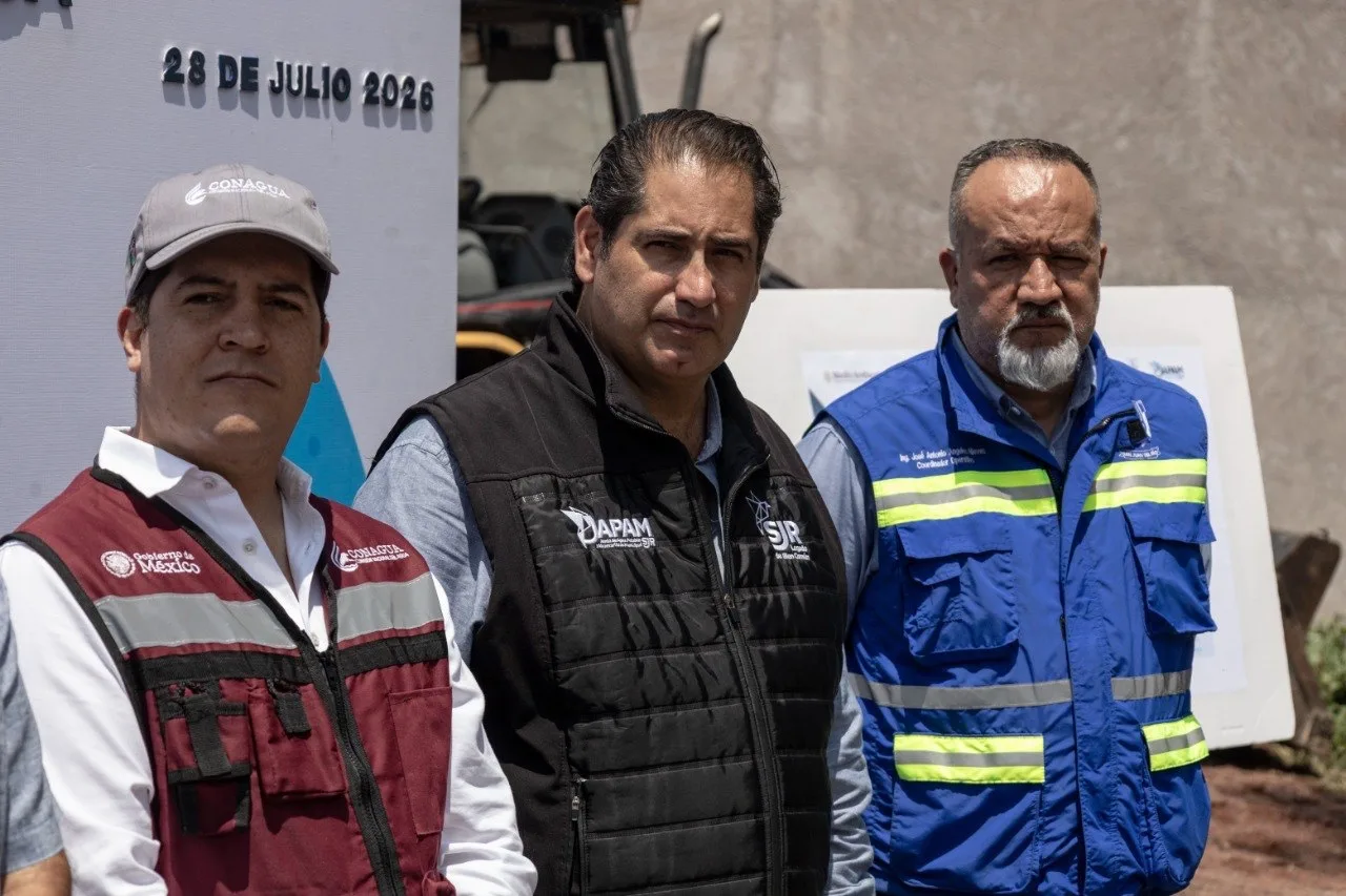Encabeza Toño Pérez ampliación de la red de agua potable en Ojo de Agua.