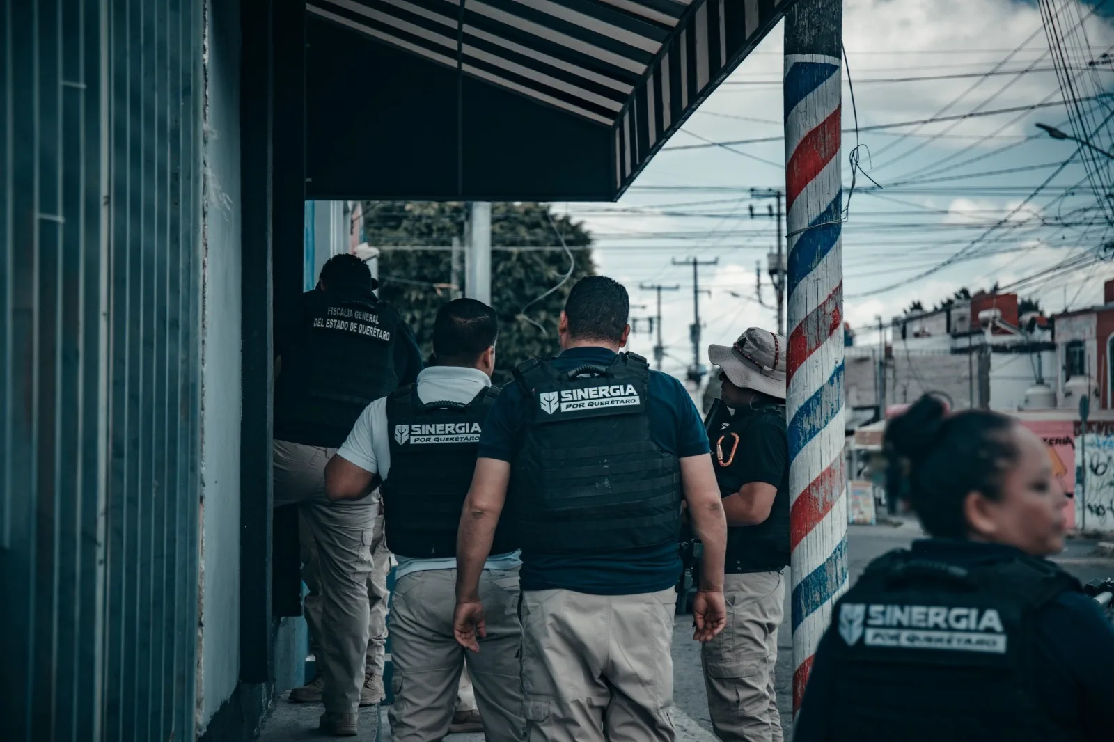 Fuerte golpe al narcomenudeo en Querétaro; hay 4 detenidos y más de mil dosis de narcótico aseguradas.