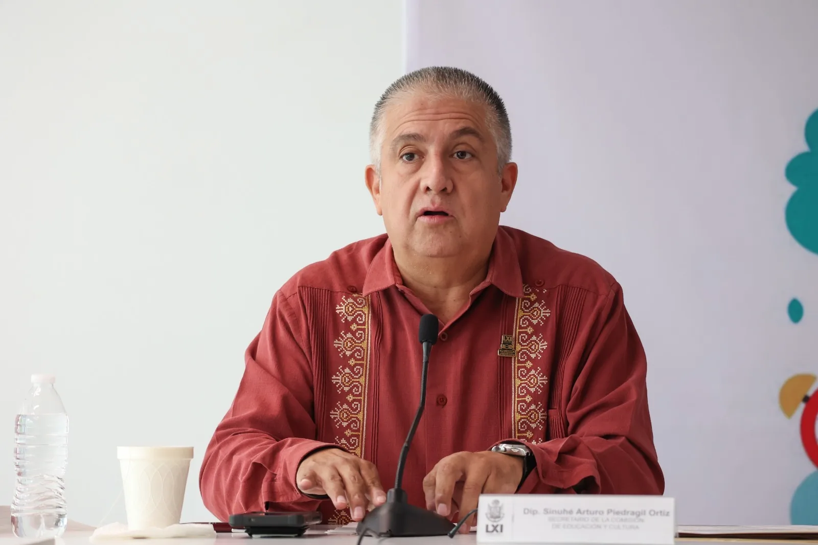 Diputados avanzan iniciativa para "alinear" el modelo educativo de Querétaro a la Nueva Escuela Mexicana.