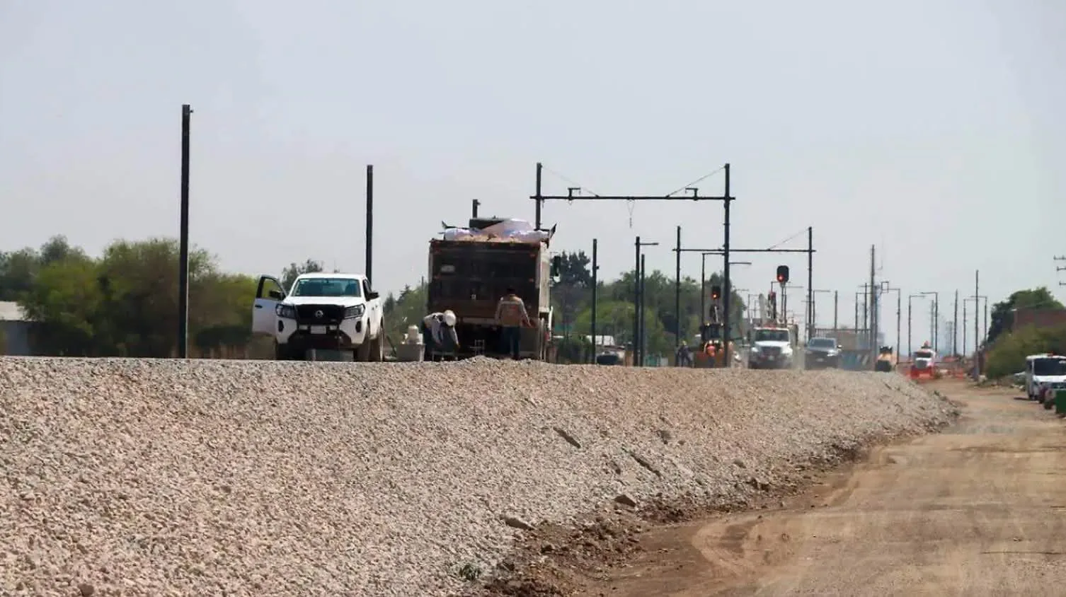 JAPAM atiende afectación temporal en la calidad del agua en El Pedregoso y La colonia México;  por obras del Tren Mex-Qro.