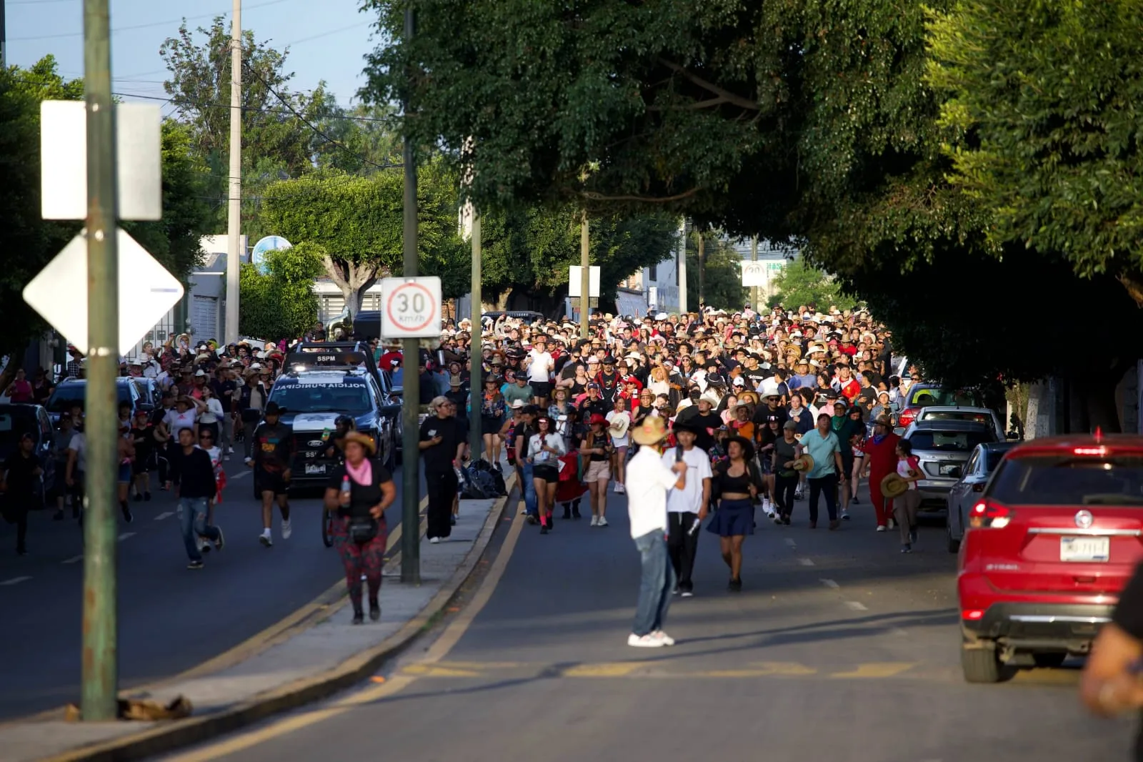 Concluyó con rotundo éxito la Carrera “FestiVaqueRun” en SJR; participaron más de 7 mil personas.