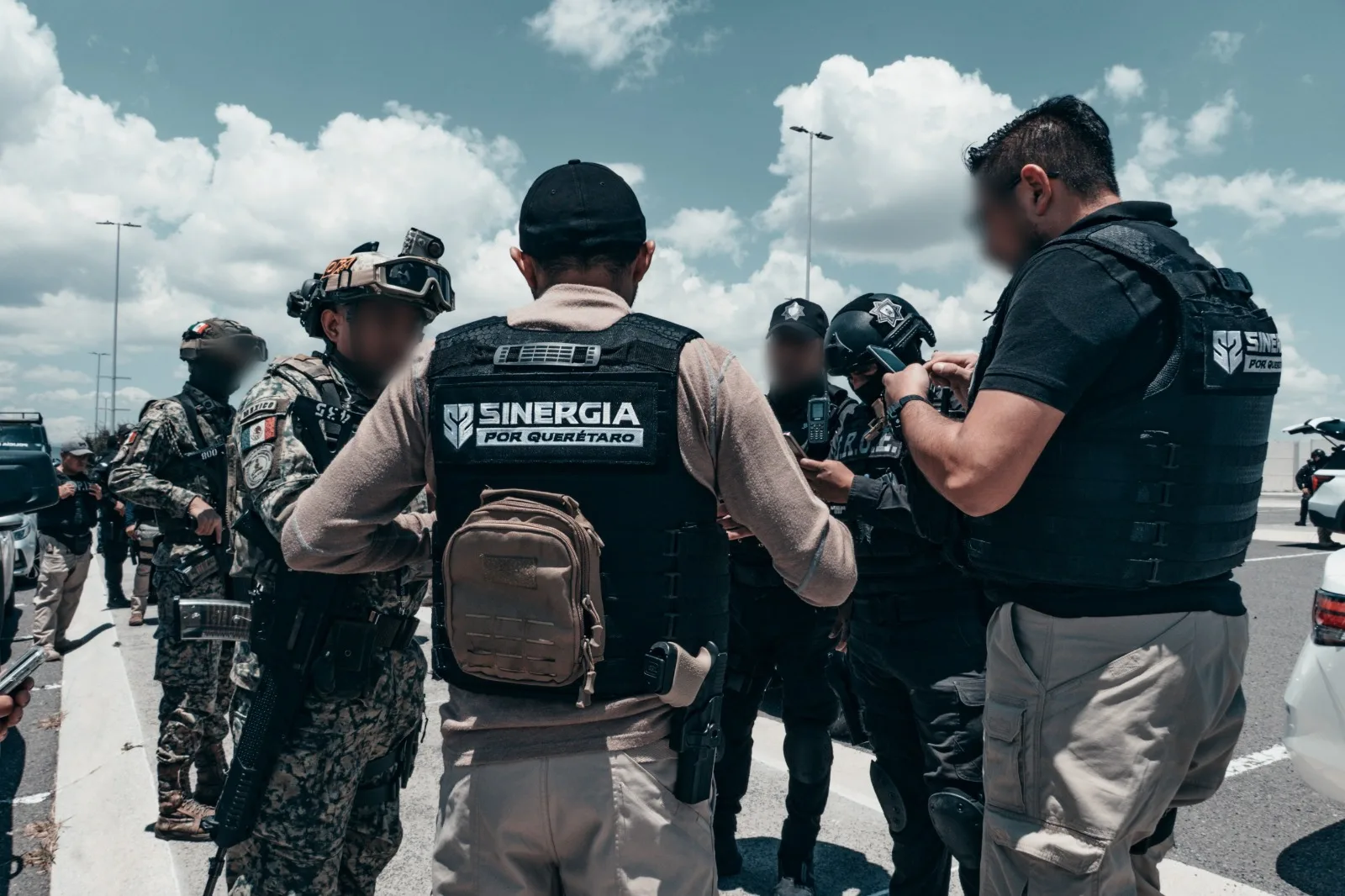 Redada en SJR y otros municipios deja  7 detenidos; hay droga y armas decomisadas.