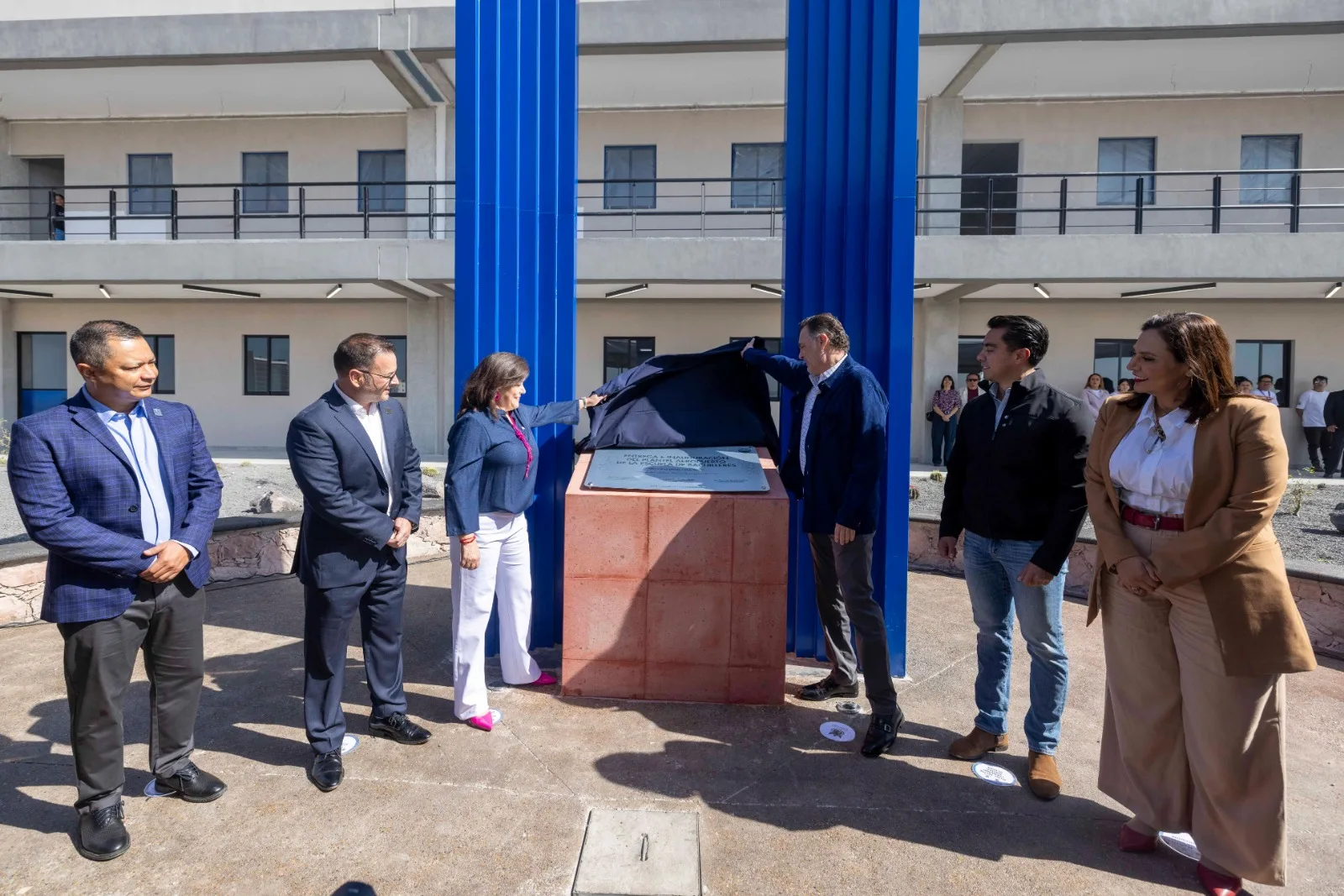 Inaugura Gobernador nuevo edificio de la Escuela de Bachilleres de la UAQ, Campus Aeropuerto