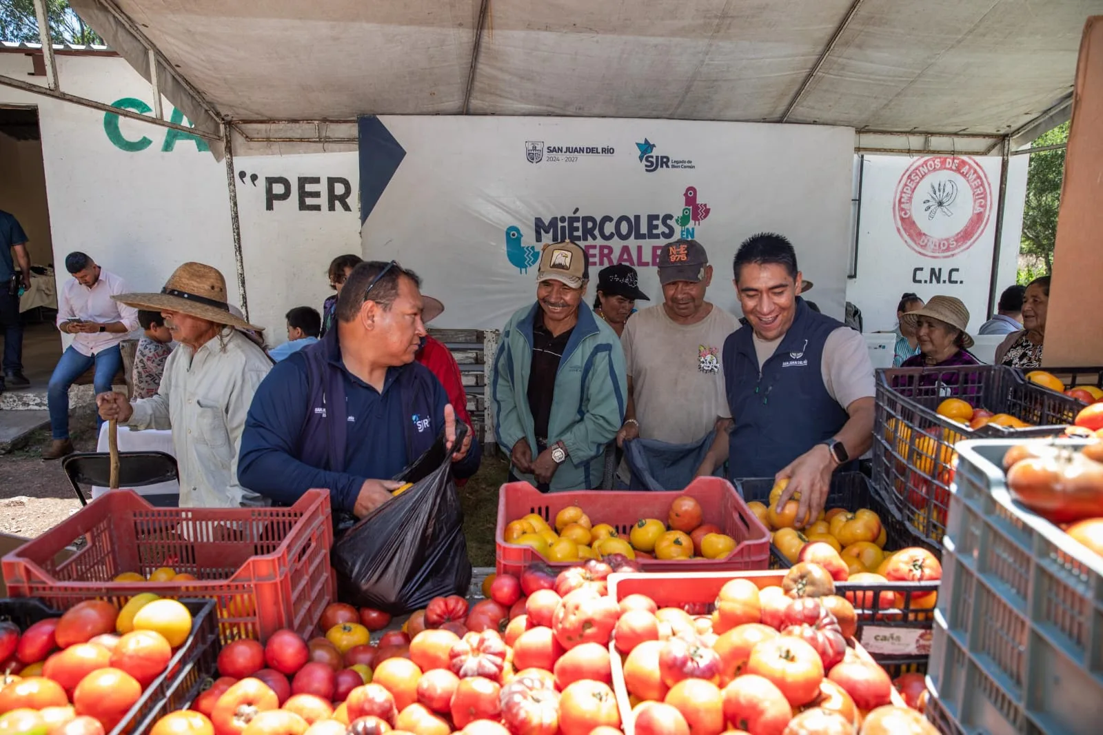 Con trabajo, cercanía y diálogo, Municipio de SJR implementa “Miércoles en Perales”.
