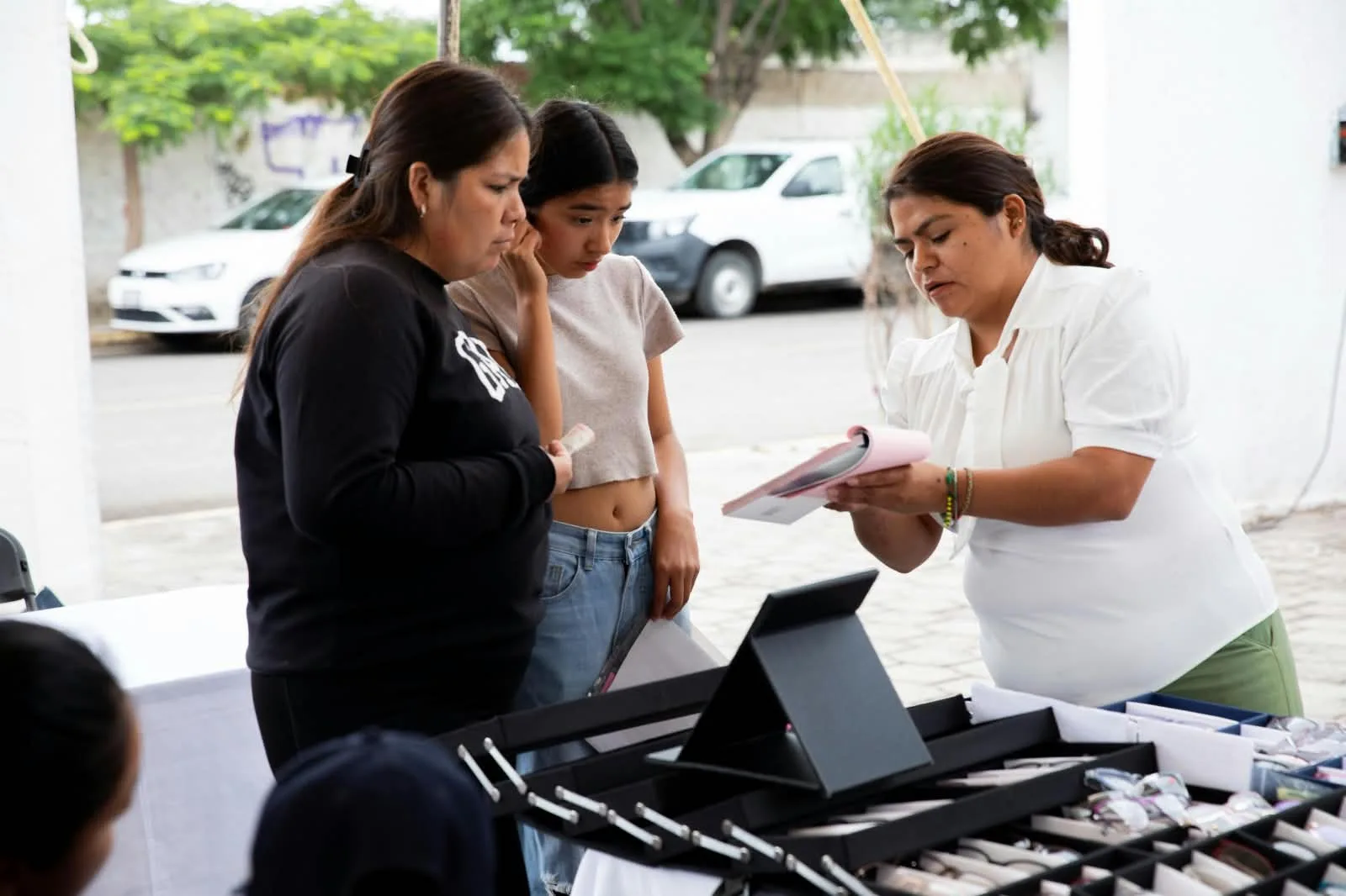 Gobierno Municipal llevó jornada de trabajo y atención directa a la ciudadanía a Nuevo San Isidro.