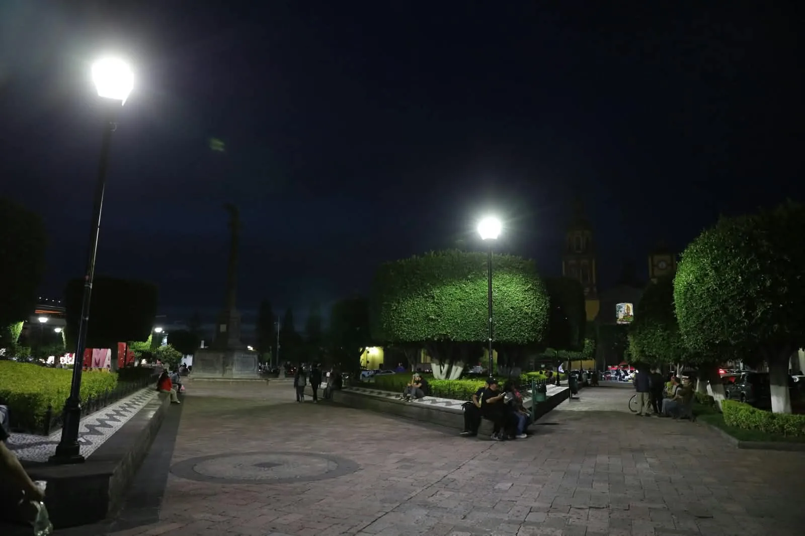 Reforzó Gobierno Municipal alumbrado y seguridad en Centro Histórico de SJR; inversión de 750 mil pesos.