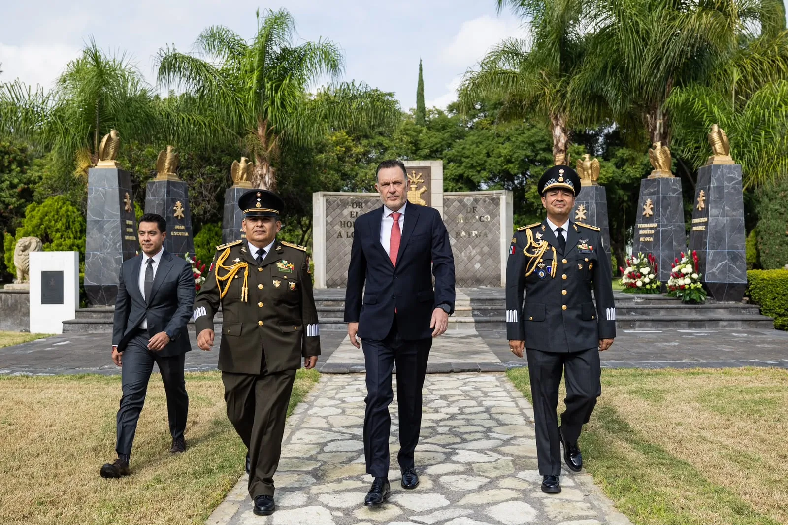 Llama Gobernador a honrar a los Niños Héroes con la construcción de un mejor país