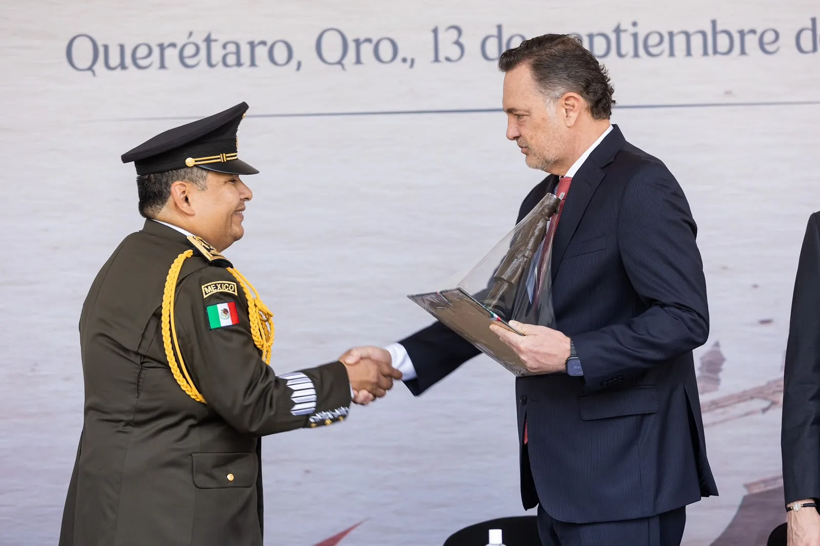 Llama Gobernador a honrar a los Niños Héroes con la construcción de un mejor país