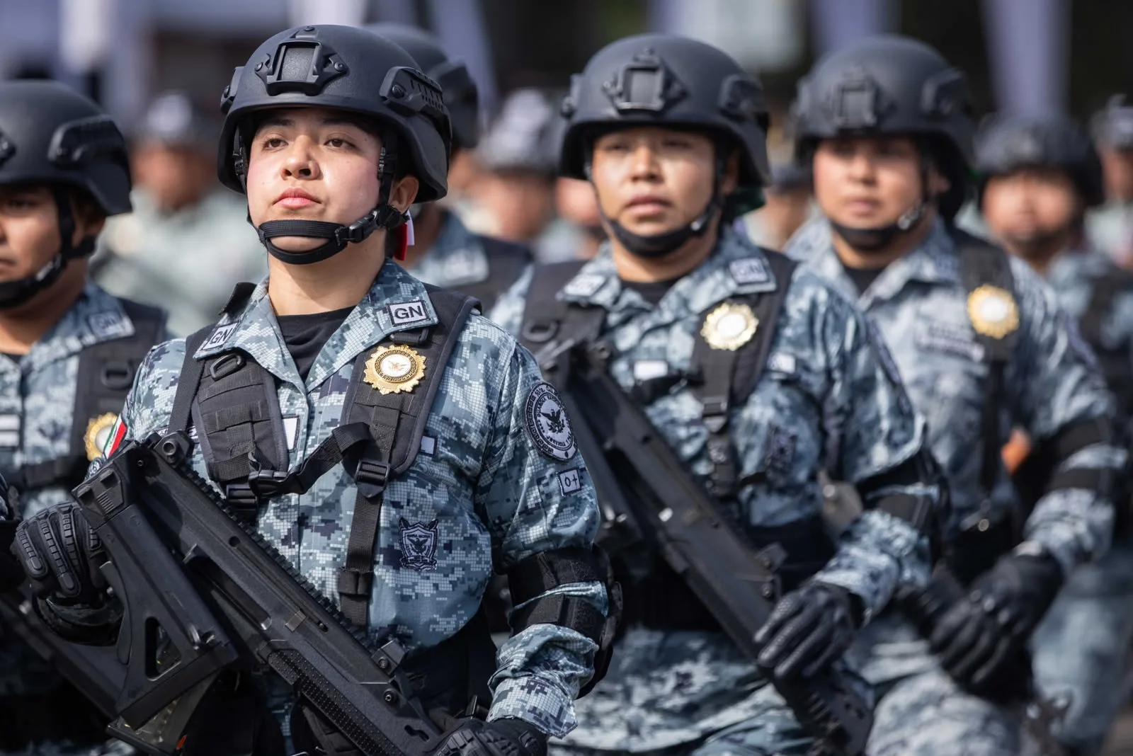 Atestigua gobernador Kuri desfile cívico militar conmemorativo por el CCXVI aniversario de la Independencia