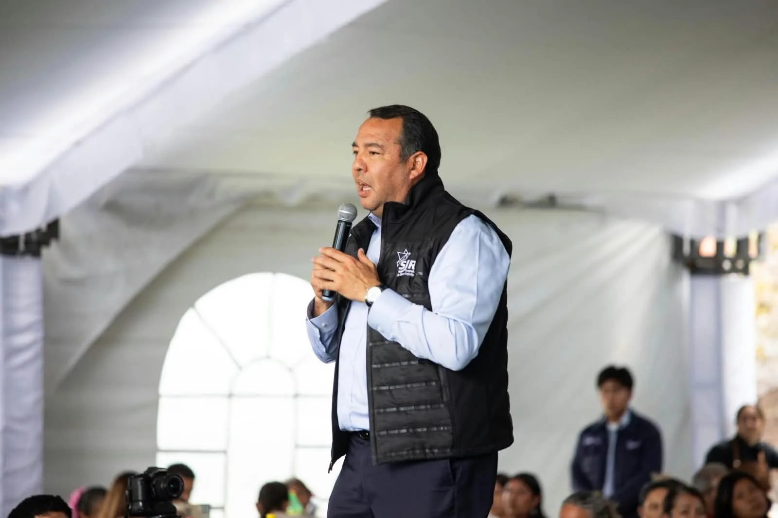 Roberto Cabrera da a conocer los trabajos realizados para el abasto de agua potable y drenaje realizados en el último año.