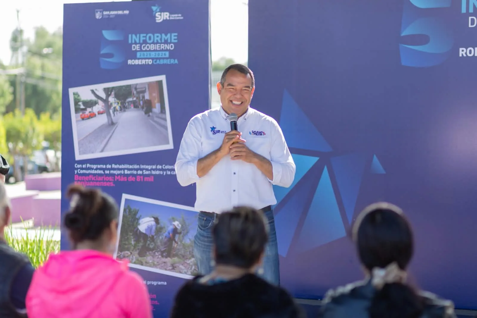 Roberto Cabrera destaca el fortalecimiento de la participación ciudadana en su Quinto Informe de Gobierno.