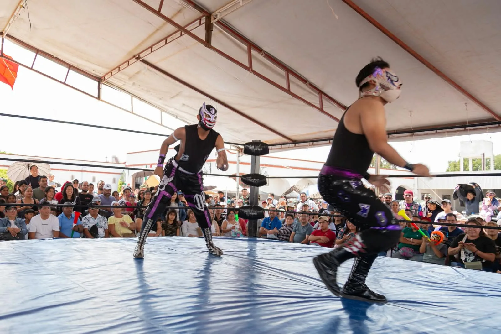 Paseo Dominical con lucha libre reunieron a 4 mil visitantes en la Ex Hacienda La Llave.