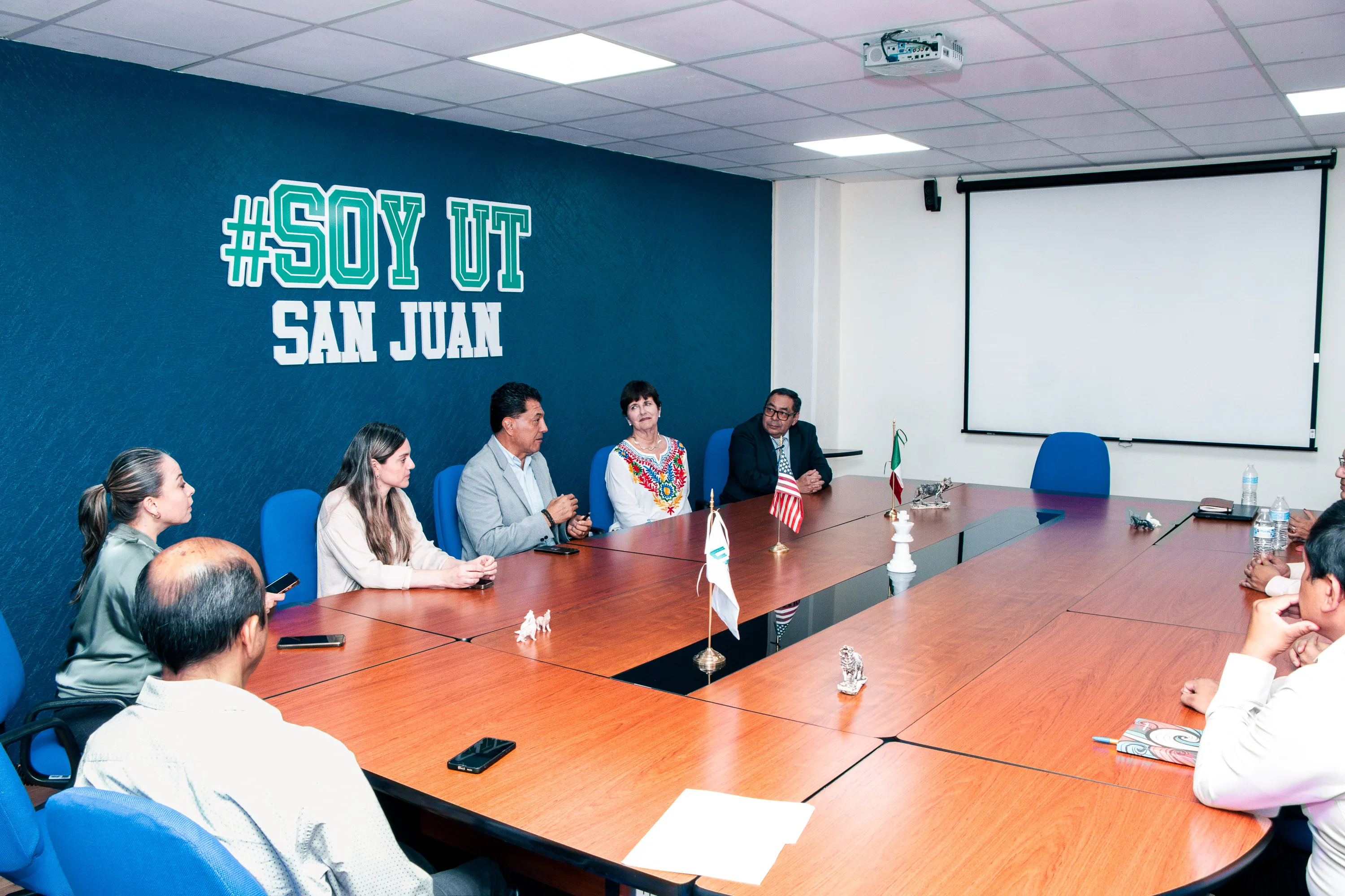 UTSJR fortalece la enseñanza del idioma inglés con Peace Corps