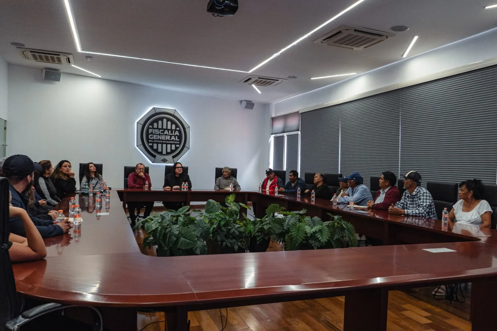 ¿Triunfo de Gilberto Herrera? "Mesa de trabajo" del Diputado Federal Morenista con el Fiscal de Querétaro por tema de fraudes patrimoniales.