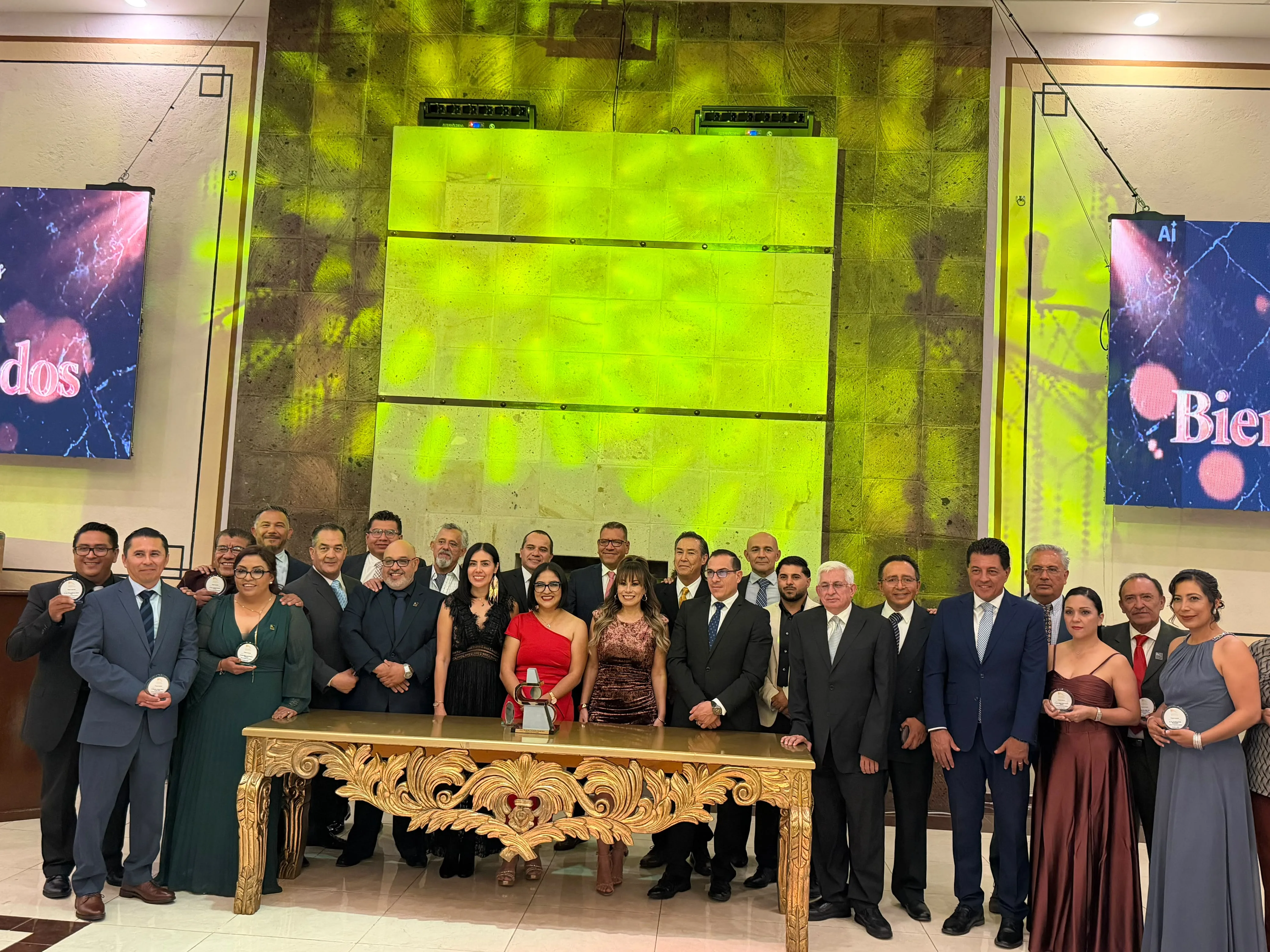 Reconoce Liliana San Martín trayectoria y talento de arquitectos de San Juan del Río