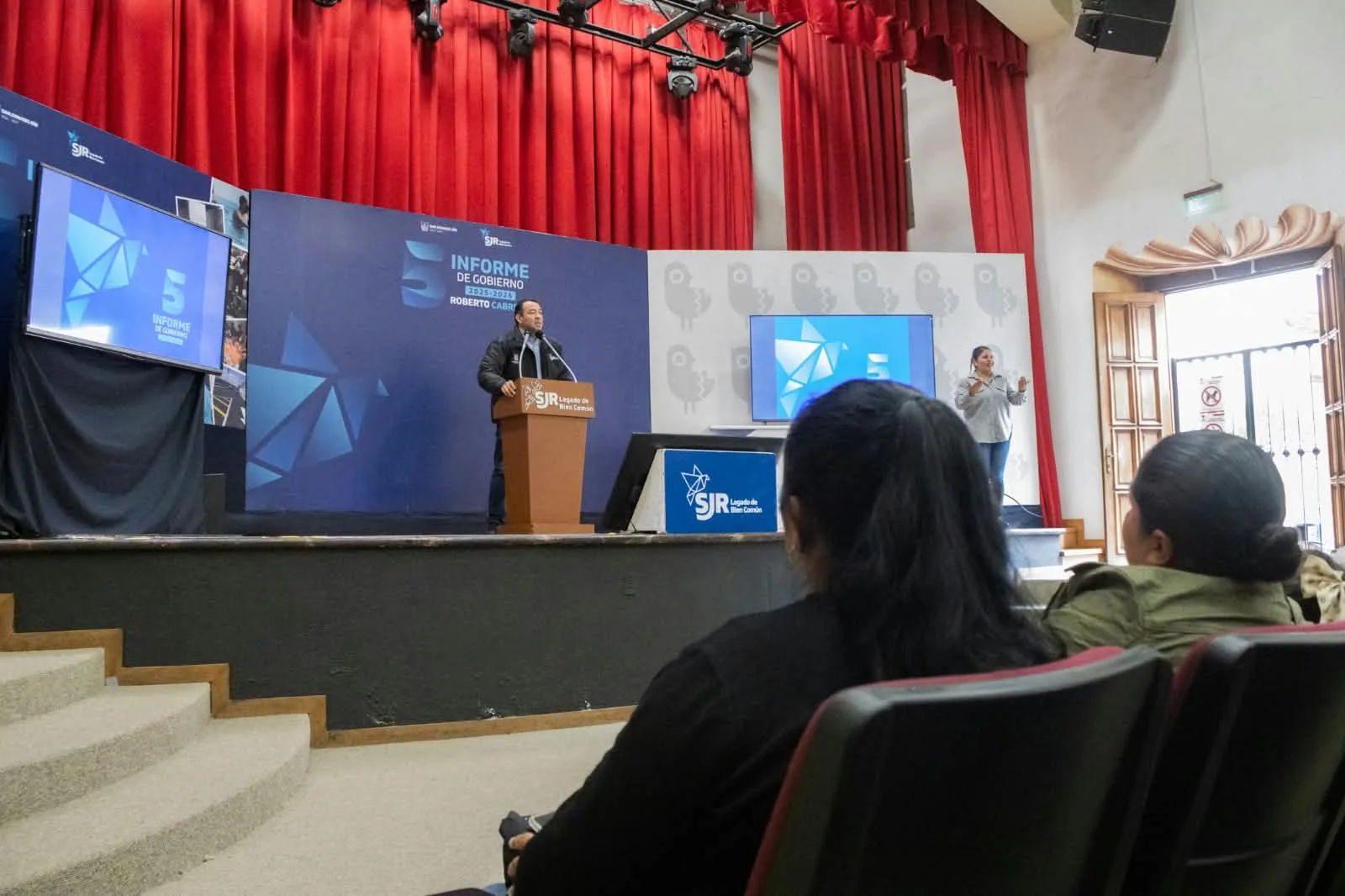 Roberto Cabrera destaca la inversión de cerca de 40 mdp en equipo para la seguridad, en SJR.