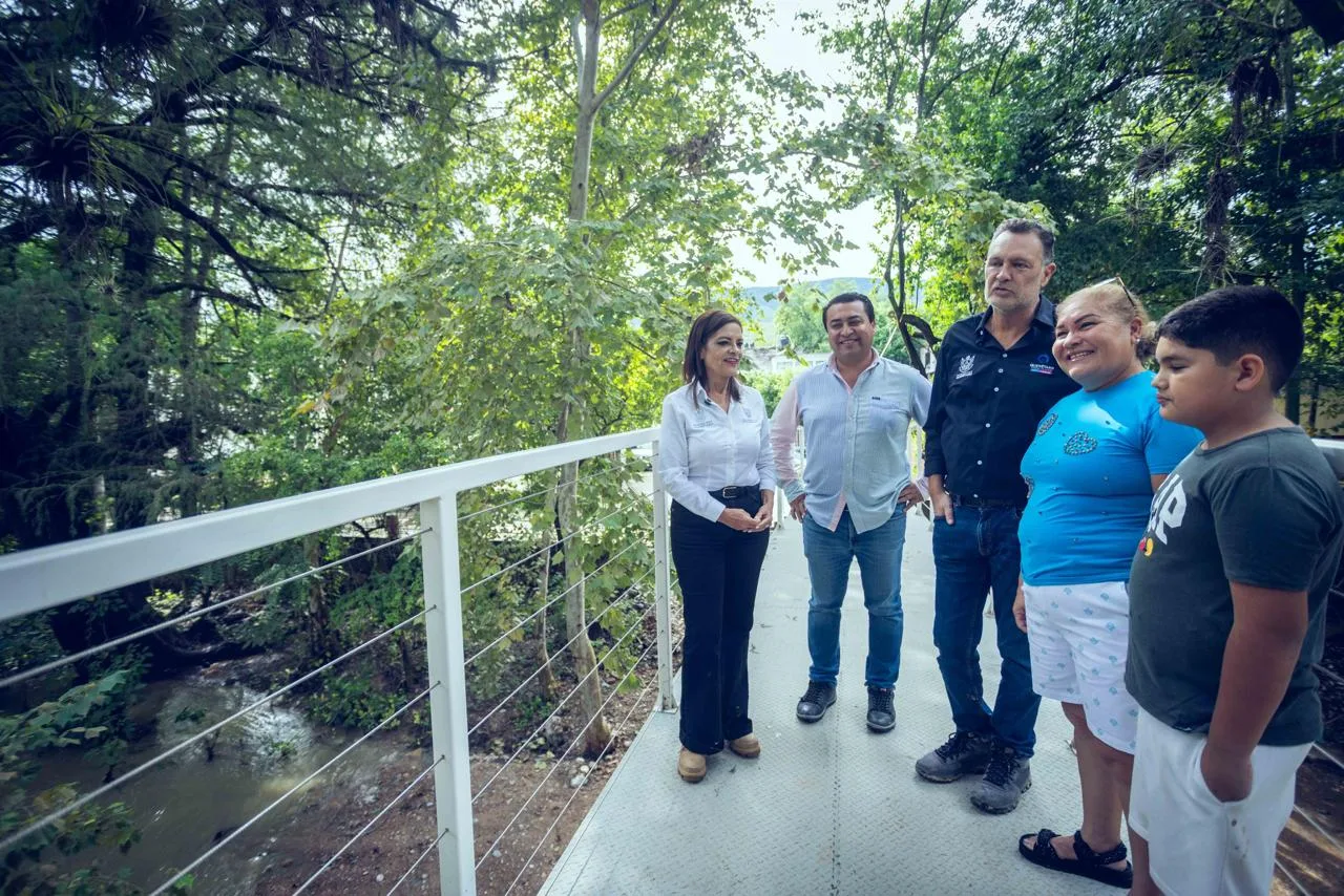 Mientras tanto Kuri se va a la Sierra;  garantizó  movilidad de habitantes de Jalpan, con inversión superior a los 4 MDP.