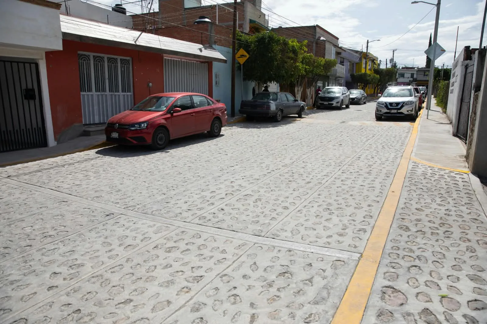 Entregó Roberto Cabrera rehabilitación de la calle Rafael Ayala; con una inversión de 2.3 mdp