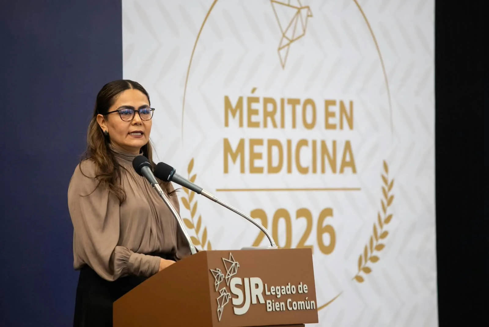 Galardonan a 17 médicas y médicos con el “Distintivo al Mérito en Medicina 2026” en SJR.