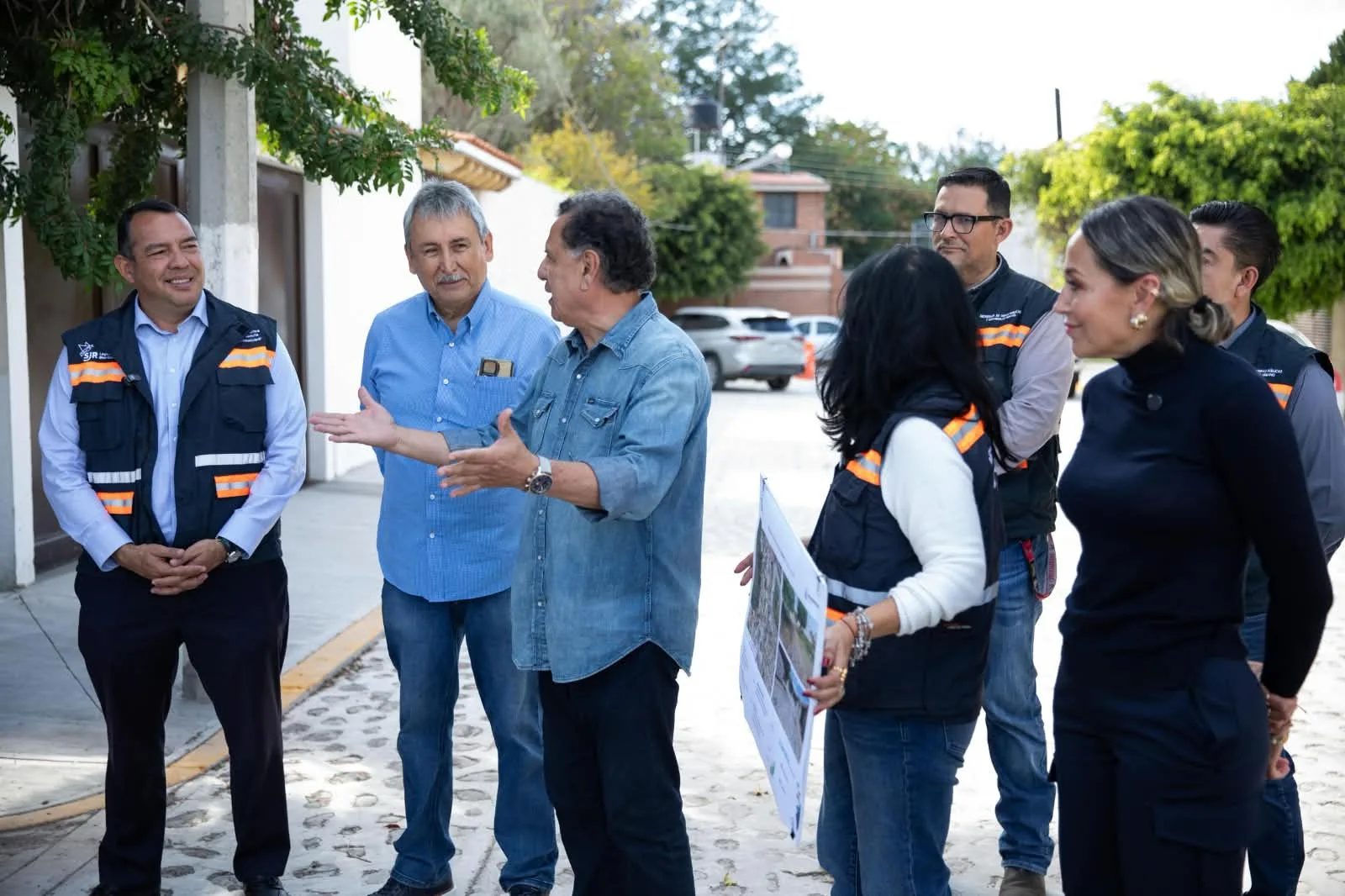 Entregó Roberto Cabrera la rehabilitación de la calle Cadereyta; en Vegas del Río con una inversión de 1.8 mdp.
