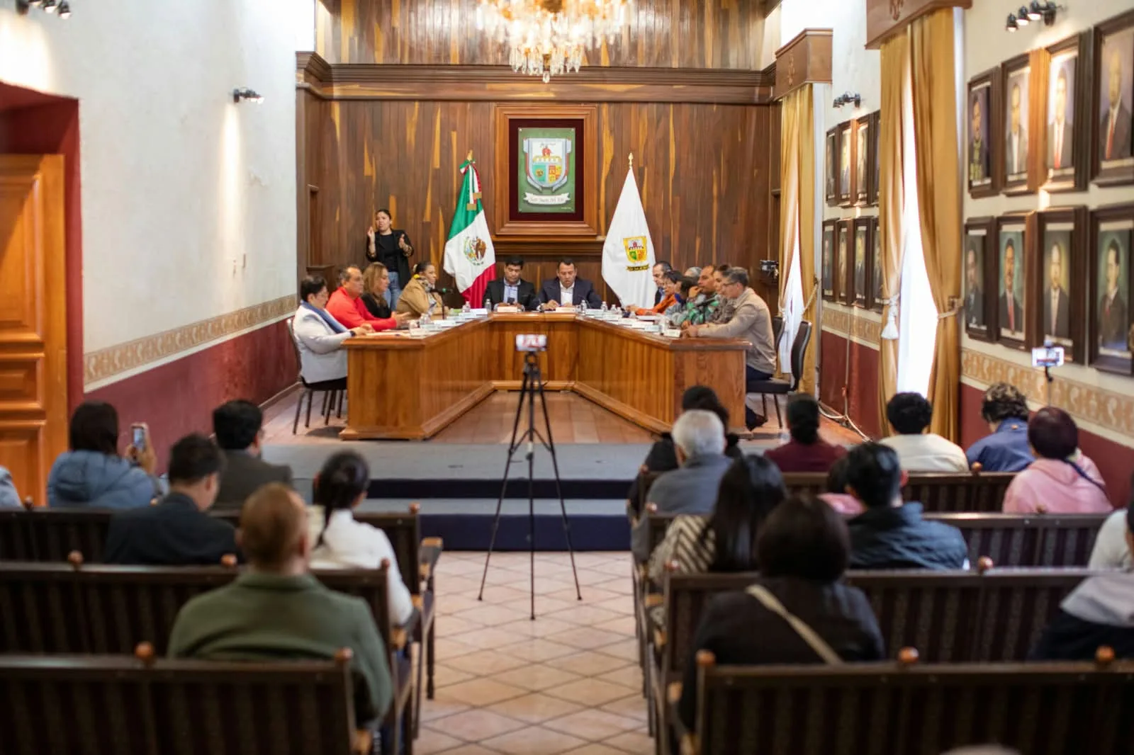Ayuntamiento de SJR declaró Patrimonio Cultural Inmaterial del Municipio el Traslado del Fuego Patrio.
