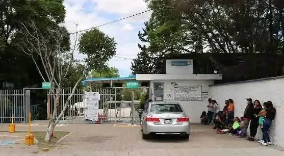 Filtro de revisión a estudiantes del el CBTIS 145, en SJR; ante amenaza de balazos.