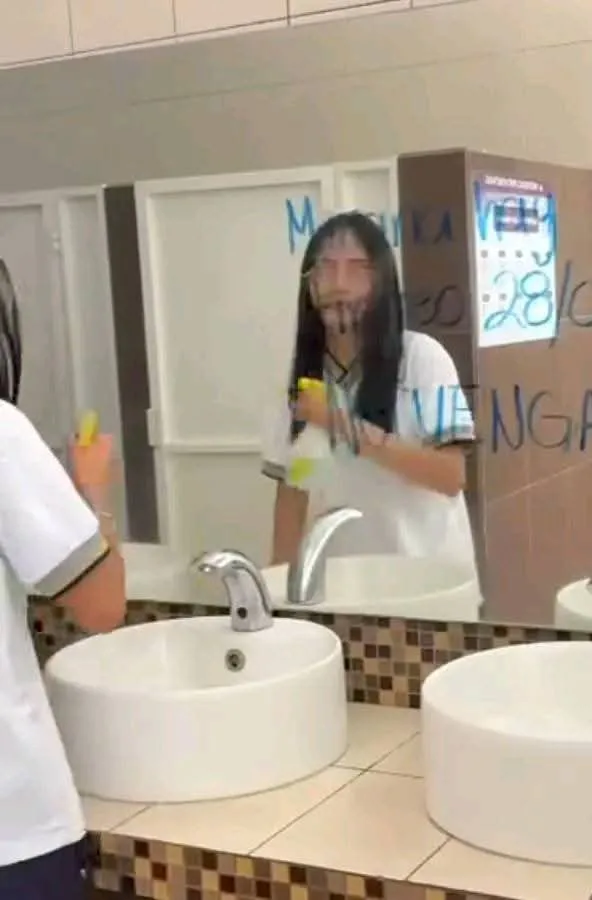 Filtro de revisión a estudiantes del el CBTIS 145, en SJR; ante amenaza de balazos.