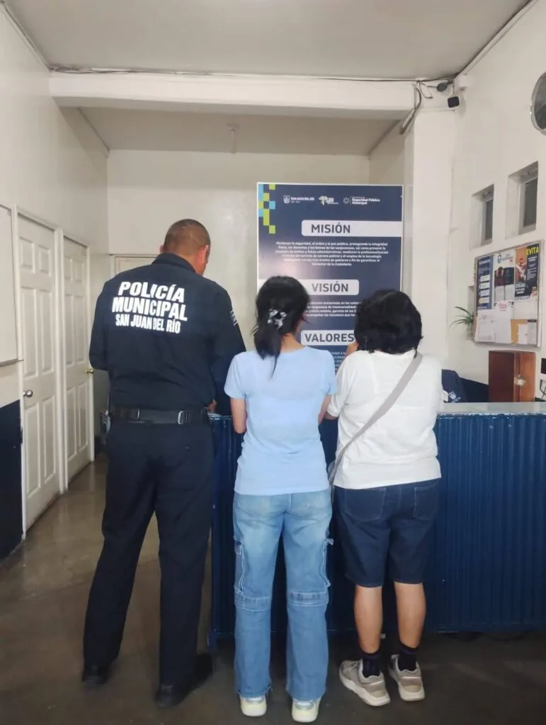 Jovencitas Sanjunenses sufren delito cibernético; mientras se encontraban en la Capital Queretana.
