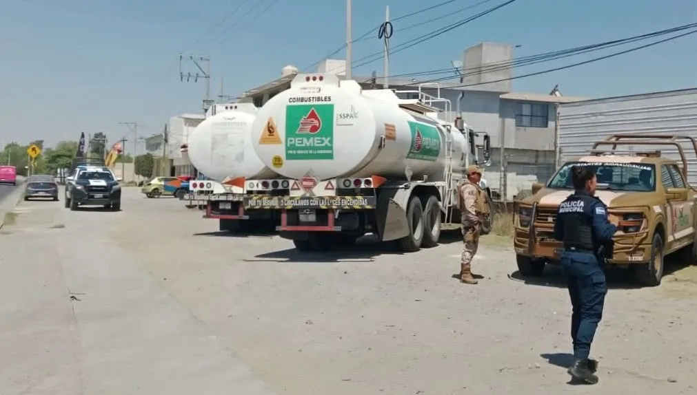 Autoridades federales desmantelan “nido huachicolero” en Querétaro.