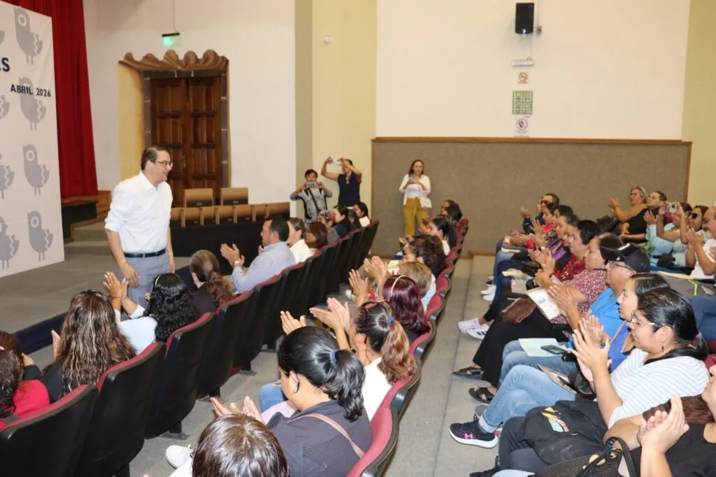 Memo Vega gestiona computadoras en beneficio de familias de SJR