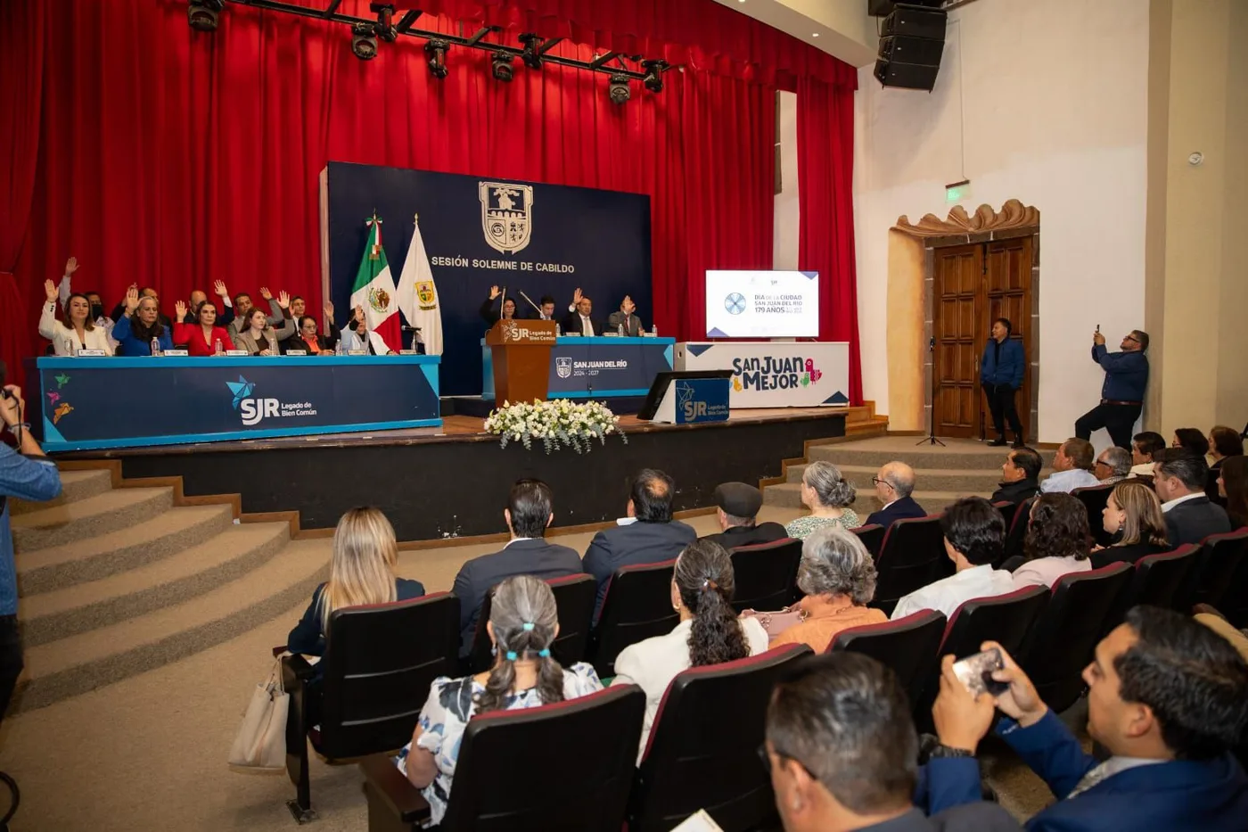 Ayuntamiento celebra sesión por Aniversario 179 de que se concedió título de ciudad a SJR