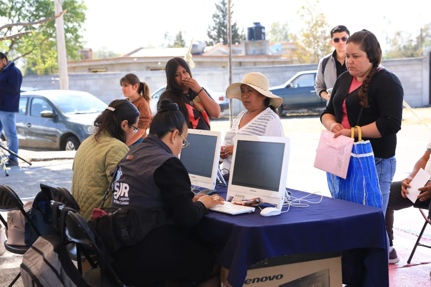 Con diálogo y una jornada de labores del Programa “Miércoles en El Granjeno”, Gobierno Municipal beneficia a sanjuanenses