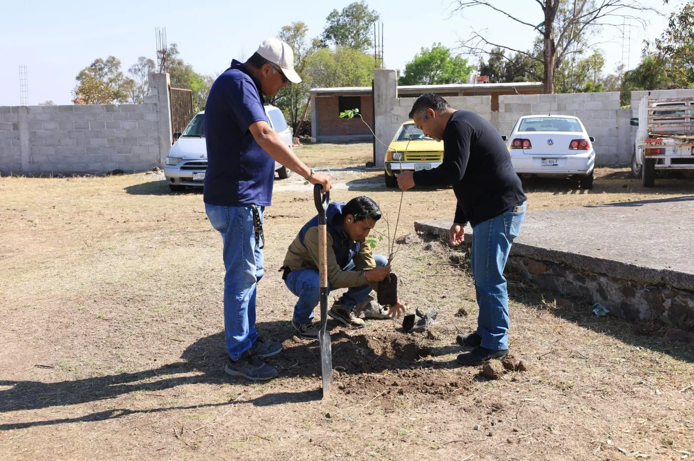 Con diálogo y una jornada de labores del Programa “Miércoles en El Granjeno”, Gobierno Municipal beneficia a sanjuanenses