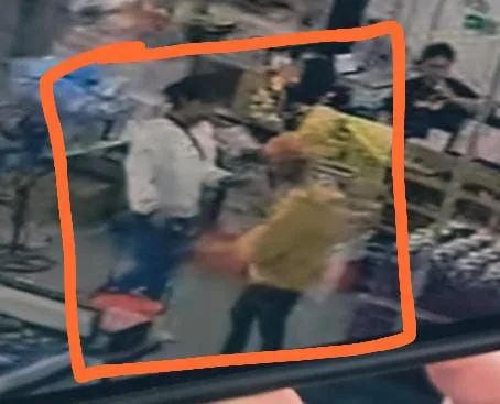 Detienen a dos jóvenes que se les olvidó pagar; en la Tienda “Hogar China City”, en SJR