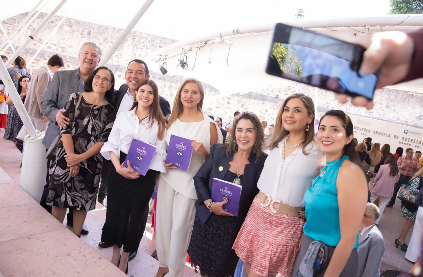 Asiste Gina Sánchez a la presentación del libro “50 Mujeres, Orgullo de Querétaro 2026”