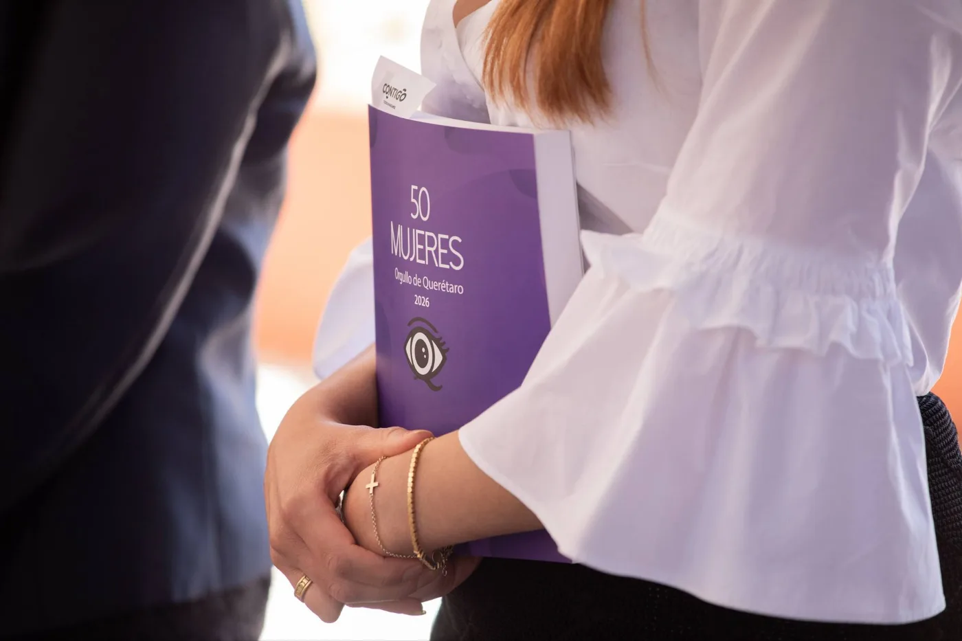 Asiste Gina Sánchez a la presentación del libro “50 Mujeres, Orgullo de Querétaro 2026”