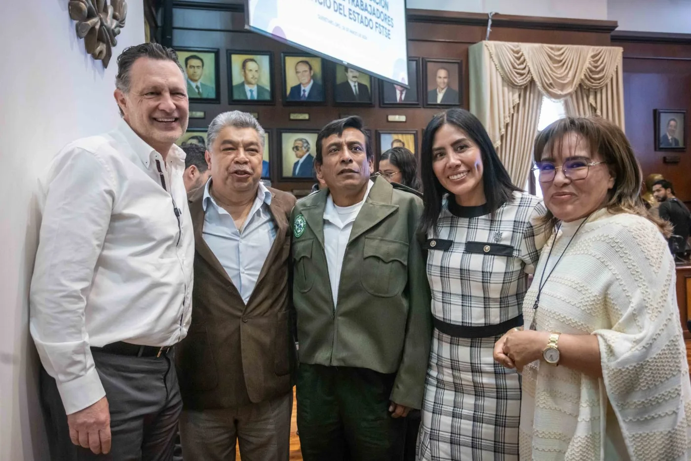 Gobernador refuerza alianza con sindicatos federales para el bienestar laboral en Querétaro.